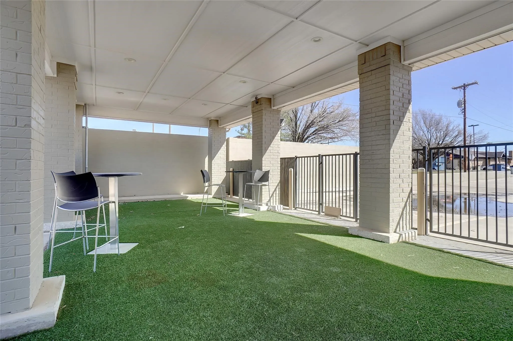 Office For Sale in Wise County , 809 Woodrow Wilson Ray Circle, Bridgeport, Texas 76426, 0, 0, Garage spaces, 0 Sqft, built in 1995, Price $1,250,000, mls#21331077, Real Estate Agent in Bridgeport, Homes For Sale in Wise county, Homes For Sale in Bridgeport, Realtor in Bridgeport Texas, Real Estate Brokerage Independent Realty Texas, Luminita Cordes Realtor