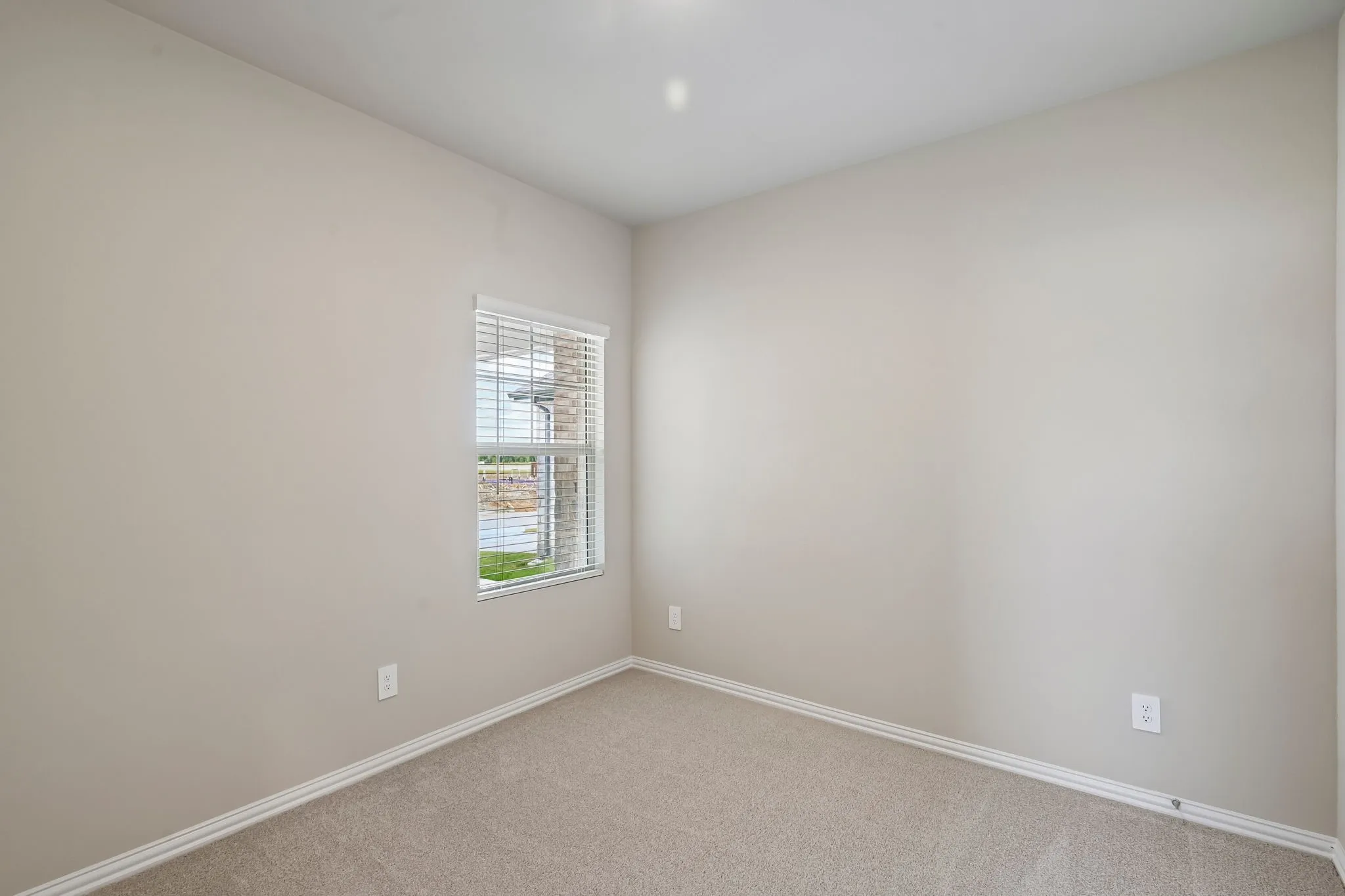 Photo is not of the actual home, but is an inspirational photo of builder’s model home and may depict options, furnishings, and/or decorator features that are not included.
