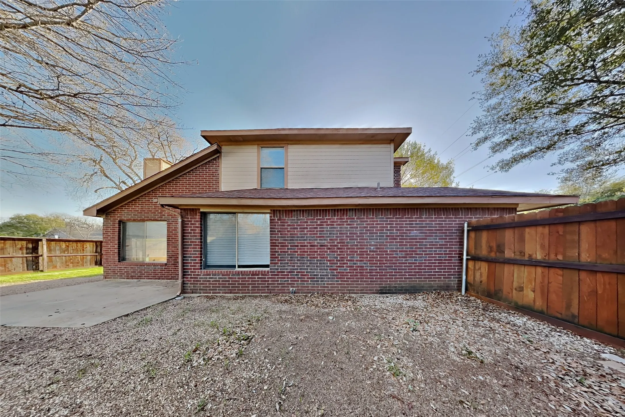 Single Family Residence For Sale in Tarrant County , 626 Dove Creek Circle, Grapevine, Texas 76051, 3 Bedroom, 2 Bathroom, 2 Garage spaces, 1,679 Sqft, built in 1993, mls#21331120, Real Estate Agent in Grapevine, Homes For Sale in Tarrant county, Homes For Sale in Grapevine, Realtor in Grapevine Texas, Real Estate Brokerage Independent Realty Texas, Luminita Cordes Realtor