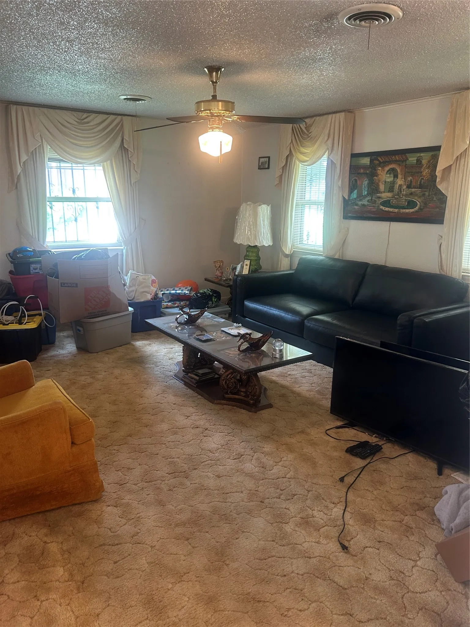 Single Family Residence For Sale in Dallas County , 1430 Summertime Lane, Dallas, Texas 75241, 3 Bedroom, 2 Bathroom, 2 Garage spaces, 1,570 Sqft, built in 1958, mls#21331121, Real Estate Agent in Dallas, Homes For Sale in Dallas county, Homes For Sale in Dallas, Realtor in Dallas Texas, Real Estate Brokerage Independent Realty Texas, Luminita Cordes Realtor
