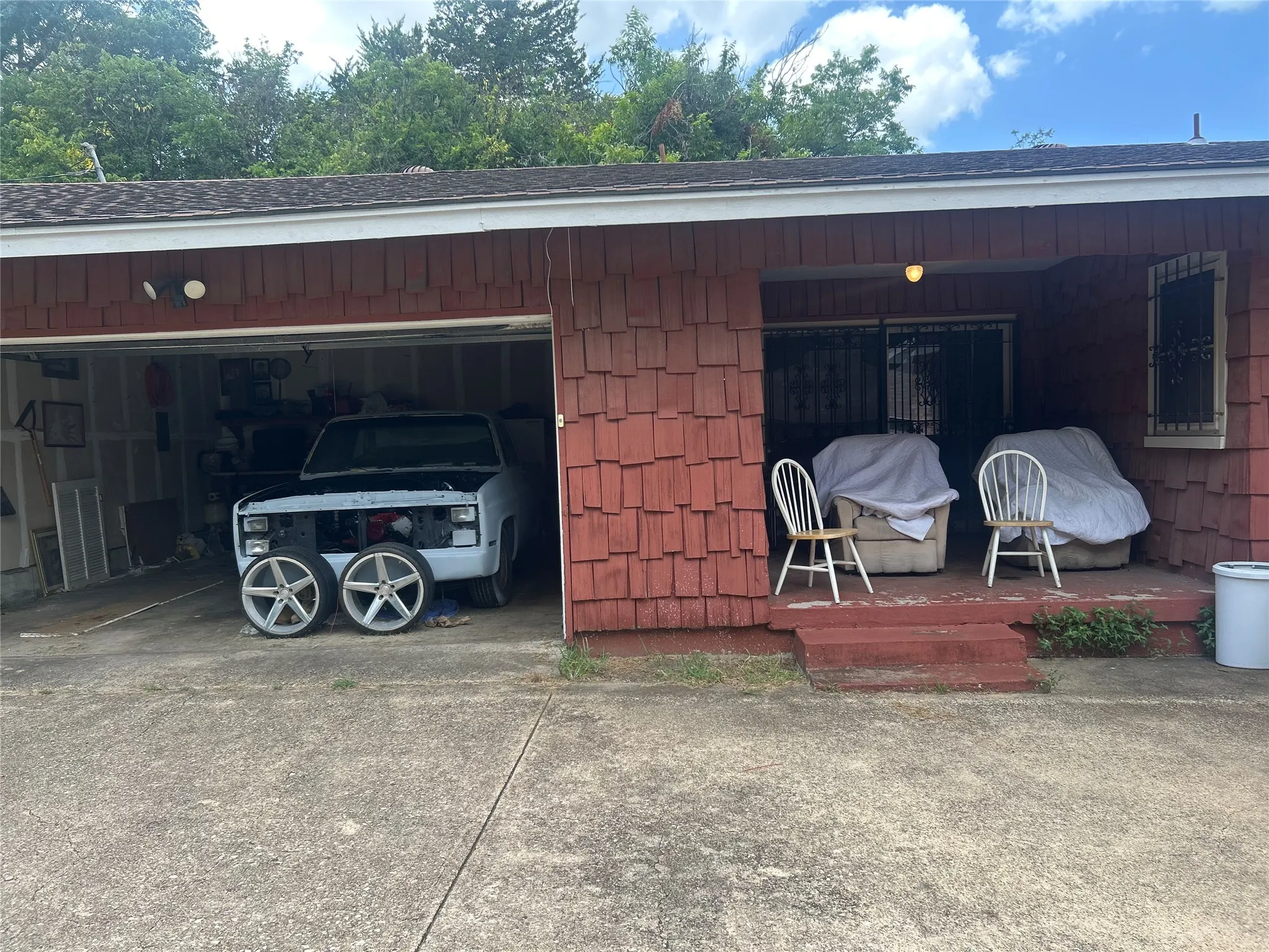 Single Family Residence For Sale in Dallas County , 1430 Summertime Lane, Dallas, Texas 75241, 3 Bedroom, 2 Bathroom, 2 Garage spaces, 1,570 Sqft, built in 1958, mls#21331121, Real Estate Agent in Dallas, Homes For Sale in Dallas county, Homes For Sale in Dallas, Realtor in Dallas Texas, Real Estate Brokerage Independent Realty Texas, Luminita Cordes Realtor