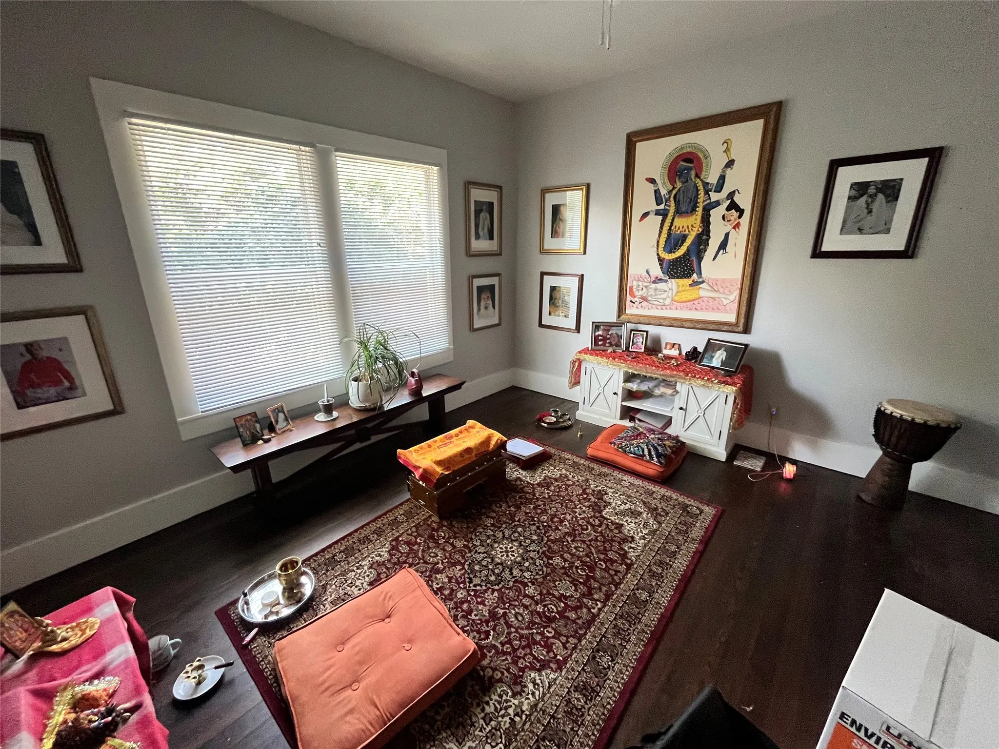 Single Family Residence For Rent in Denton County , 219 Bryan Street, Denton, Texas 76201, 3 Bedroom, 2 Bathroom, Garage spaces, 2,248 Sqft, built in 1955, mls#21328788, Real Estate Agent in Denton, Homes For Rent in Denton county, Homes For Rent in Denton, Realtor in Denton Texas, Real Estate Brokerage Independent Realty Texas, Luminita Cordes Realtor