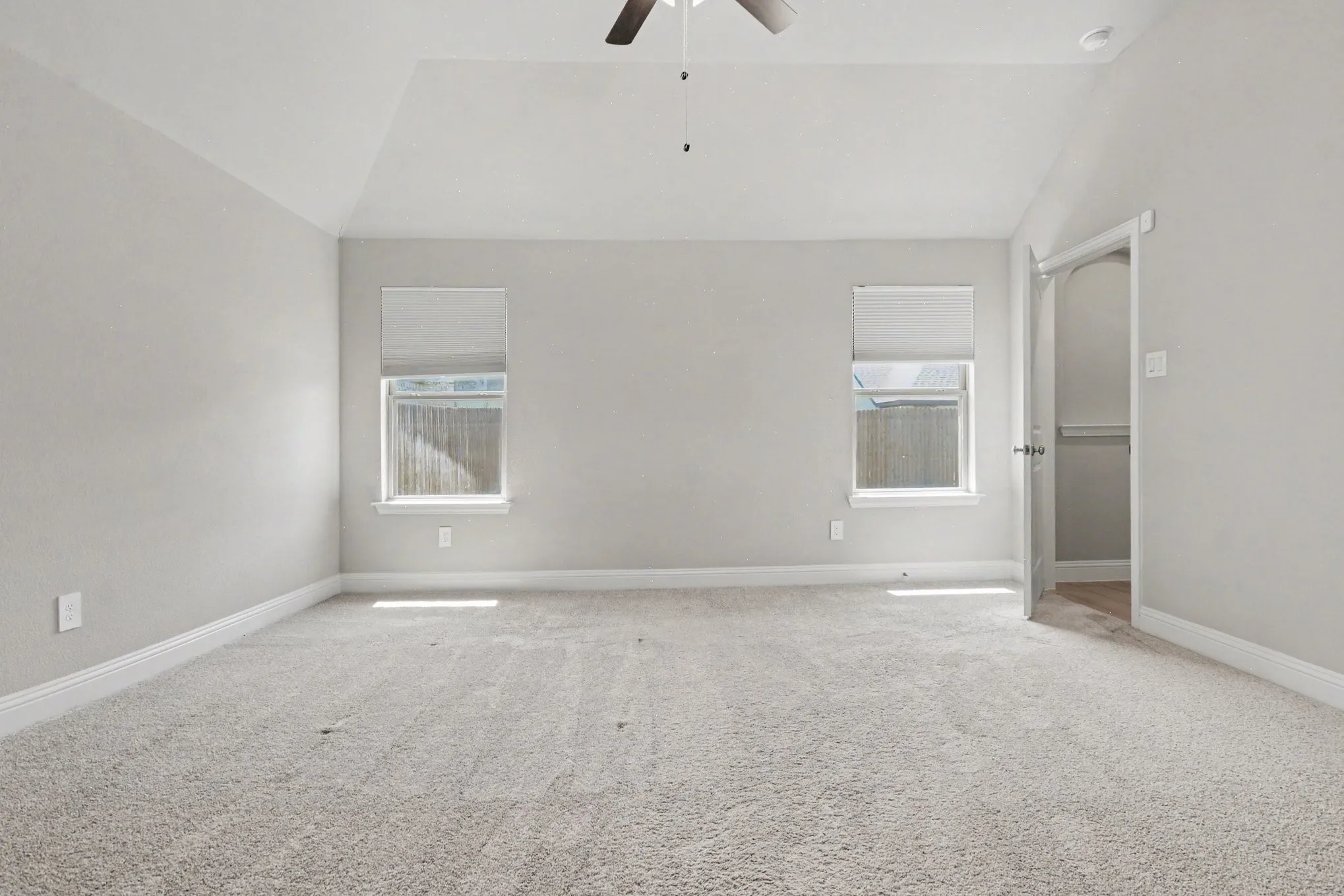 Single Family Residence For Rent in Kaufman County , 312 Eagle Ridge, Forney, Texas 75126, 4 Bedroom, 2 Bathroom, 2 Garage spaces, 2,058 Sqft, built in 2021, mls#21331130, Real Estate Agent in Forney, Homes For Rent in Kaufman county, Homes For Rent in Forney, Realtor in Forney Texas, Real Estate Brokerage Independent Realty Texas, Luminita Cordes Realtor