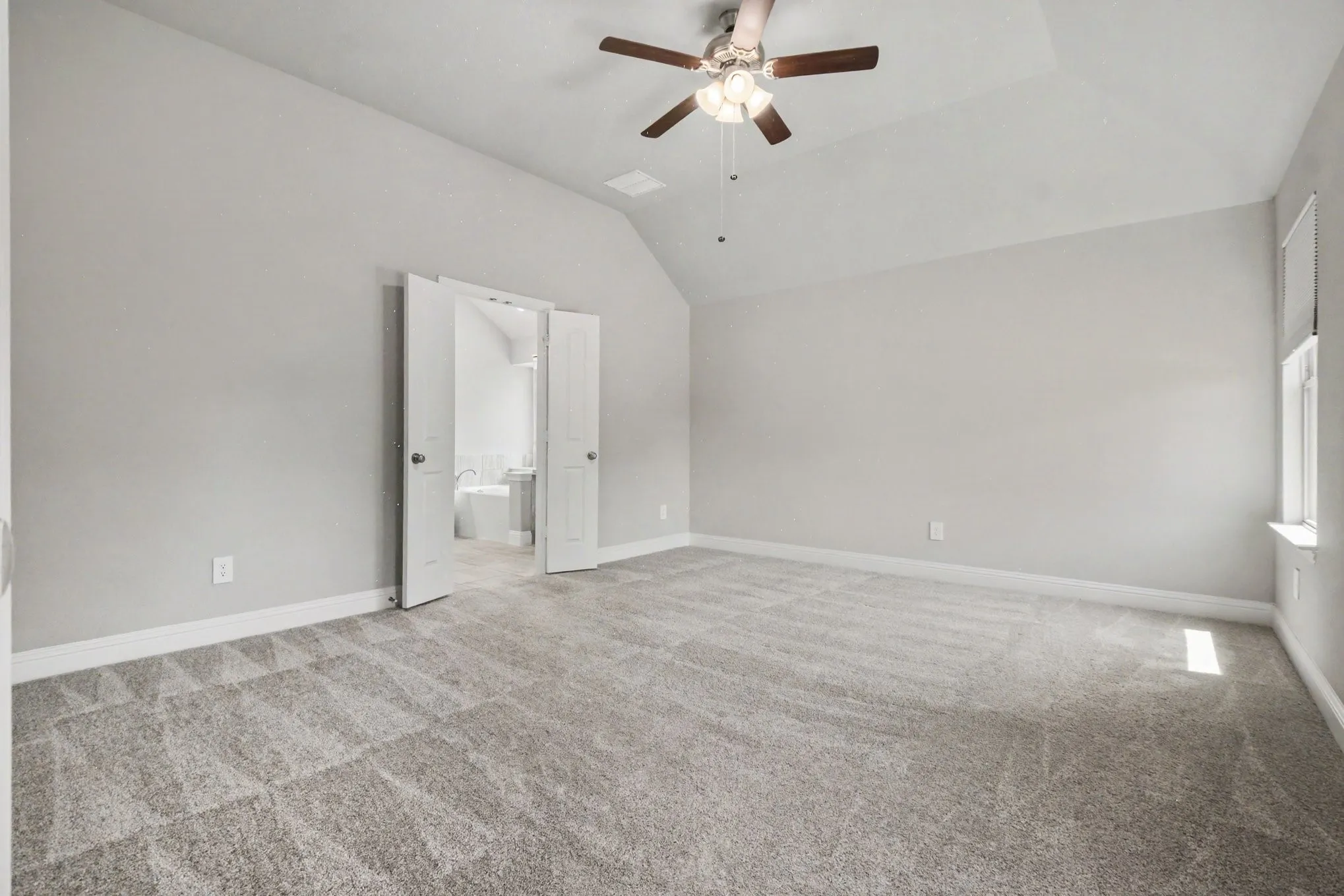 Single Family Residence For Rent in Kaufman County , 312 Eagle Ridge, Forney, Texas 75126, 4 Bedroom, 2 Bathroom, 2 Garage spaces, 2,058 Sqft, built in 2021, mls#21331130, Real Estate Agent in Forney, Homes For Rent in Kaufman county, Homes For Rent in Forney, Realtor in Forney Texas, Real Estate Brokerage Independent Realty Texas, Luminita Cordes Realtor