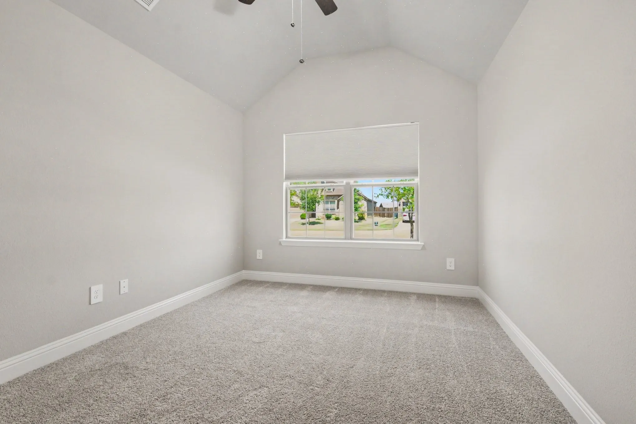Single Family Residence For Rent in Kaufman County , 312 Eagle Ridge, Forney, Texas 75126, 4 Bedroom, 2 Bathroom, 2 Garage spaces, 2,058 Sqft, built in 2021, mls#21331130, Real Estate Agent in Forney, Homes For Rent in Kaufman county, Homes For Rent in Forney, Realtor in Forney Texas, Real Estate Brokerage Independent Realty Texas, Luminita Cordes Realtor