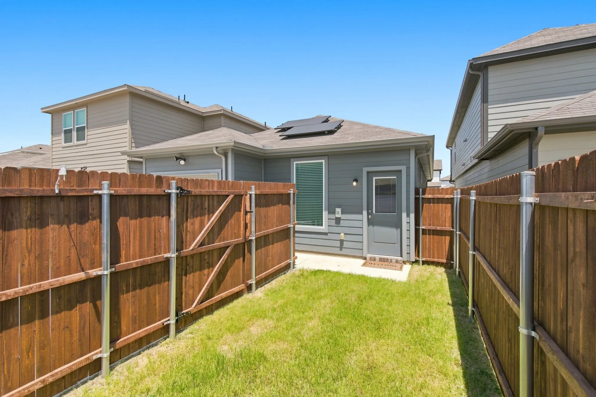 Single Family Residence For Rent in Tarrant County , 3020 Pecan Farm Lane, Fort Worth, Texas 76140, 3 Bedroom, 2 Bathroom, 1 Garage spaces, 1,279 Sqft, built in 2025, mls#21331059, Real Estate Agent in Fort Worth, Homes For Rent in Tarrant county, Homes For Rent in Fort Worth, Realtor in Fort Worth Texas, Real Estate Brokerage Independent Realty Texas, Luminita Cordes Realtor