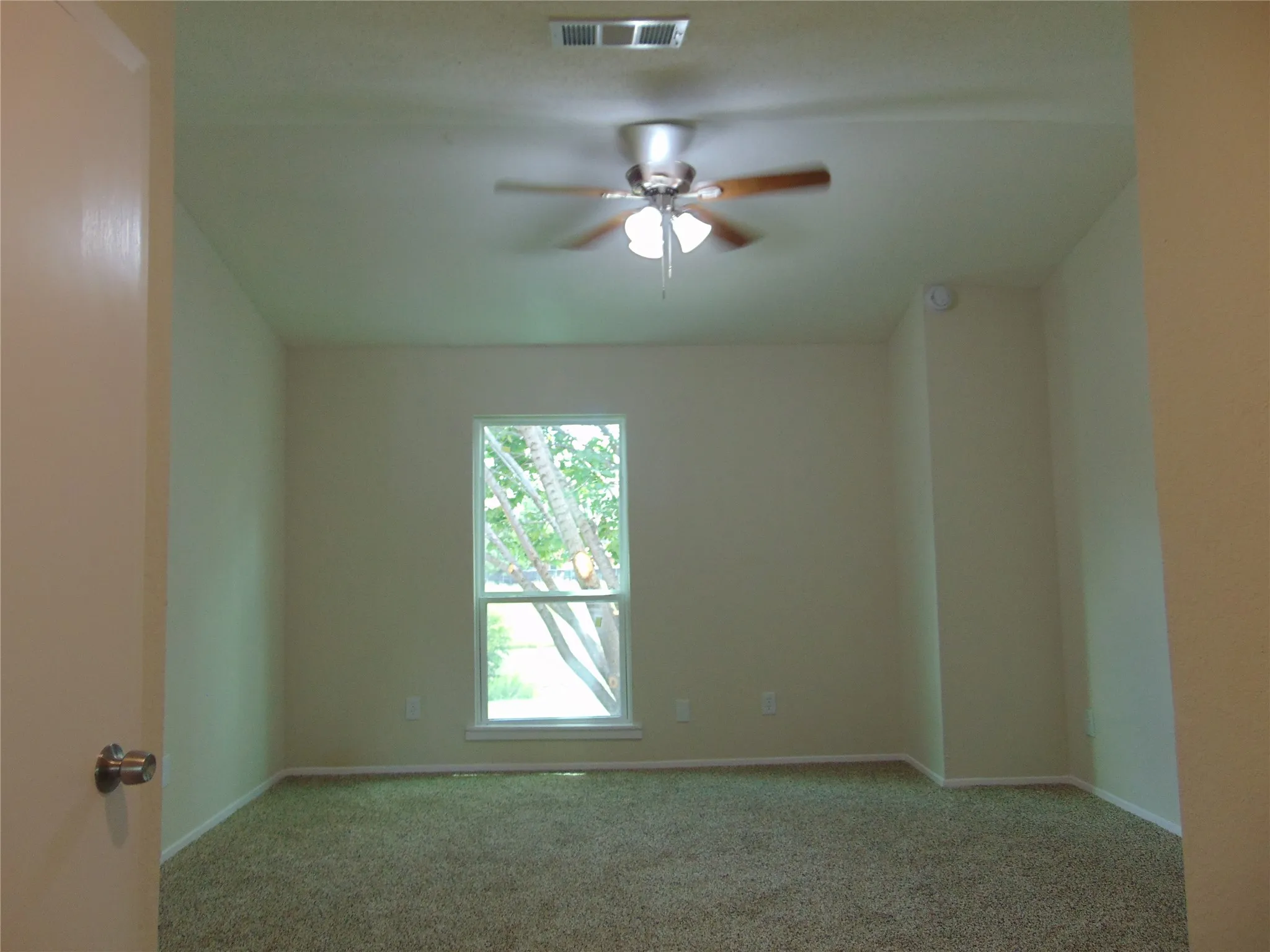 Townhouse For Sale in Dallas County , 2146 Aspen Drive, Dallas, Texas 75227, 2 Bedroom, 2 Bathroom, Garage spaces, 1,110 Sqft, built in 1983, mls#21325612, Real Estate Agent in Dallas, Homes For Sale in Dallas county, Homes For Sale in Dallas, Realtor in Dallas Texas, Real Estate Brokerage Independent Realty Texas, Luminita Cordes Realtor