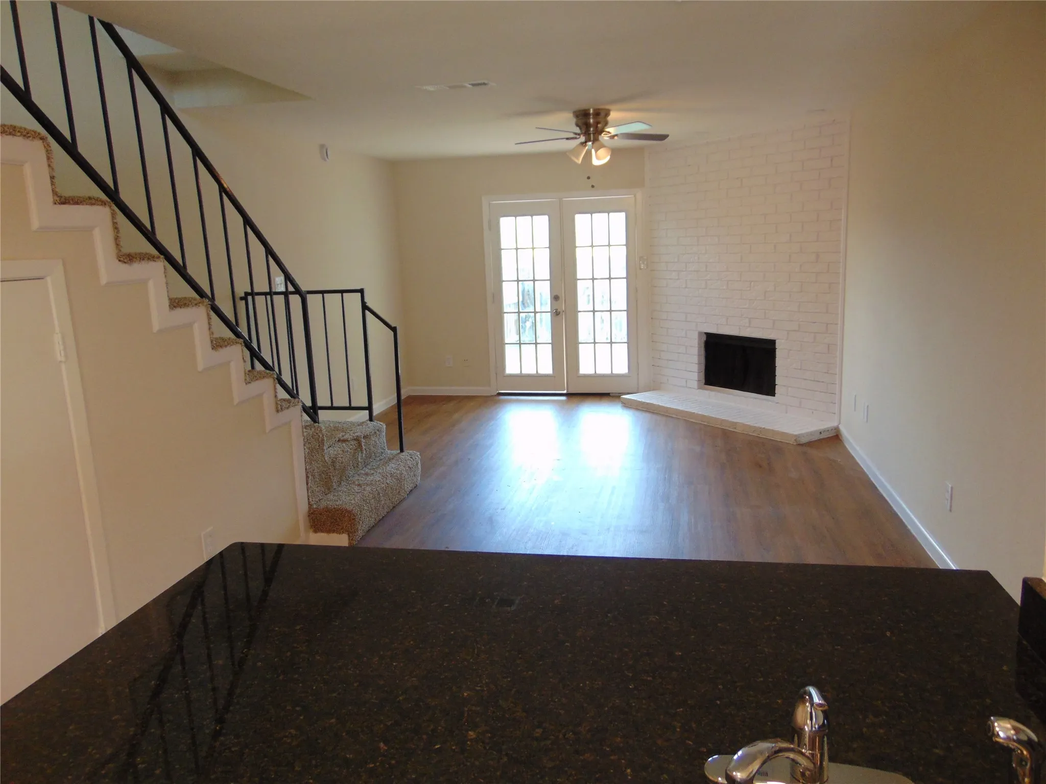 Townhouse For Sale in Dallas County , 2146 Aspen Drive, Dallas, Texas 75227, 2 Bedroom, 2 Bathroom, Garage spaces, 1,110 Sqft, built in 1983, mls#21325612, Real Estate Agent in Dallas, Homes For Sale in Dallas county, Homes For Sale in Dallas, Realtor in Dallas Texas, Real Estate Brokerage Independent Realty Texas, Luminita Cordes Realtor
