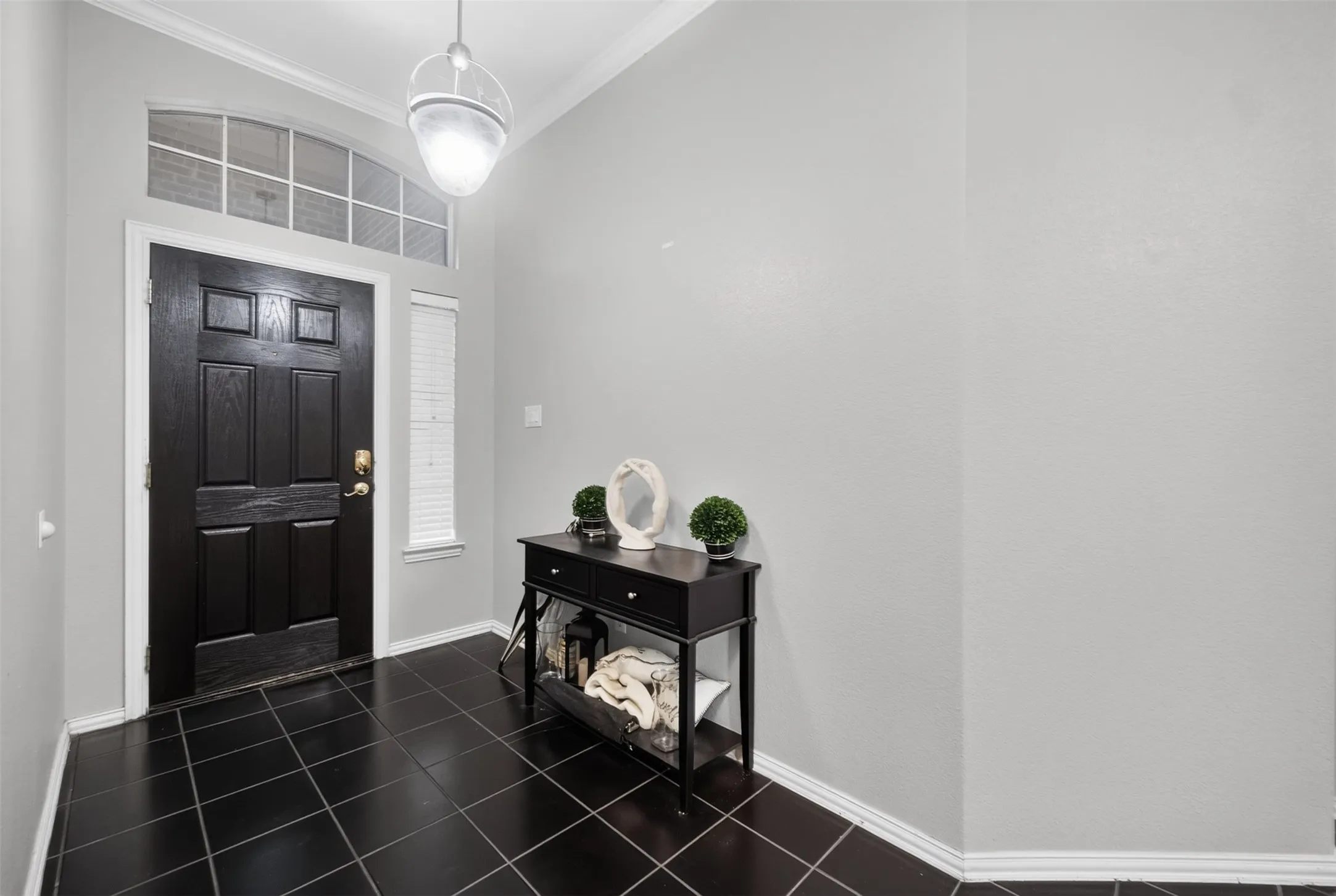 Single Family Residence For Sale in Tarrant County , 701 Boone Trail, Mansfield, Texas 76063, 4 Bedroom, 3 Bathroom, 2 Garage spaces, 3,162 Sqft, built in 2001, mls#21330529, Real Estate Agent in Mansfield, Homes For Sale in Tarrant county, Homes For Sale in Mansfield, Realtor in Mansfield Texas, Real Estate Brokerage Independent Realty Texas, Luminita Cordes Realtor