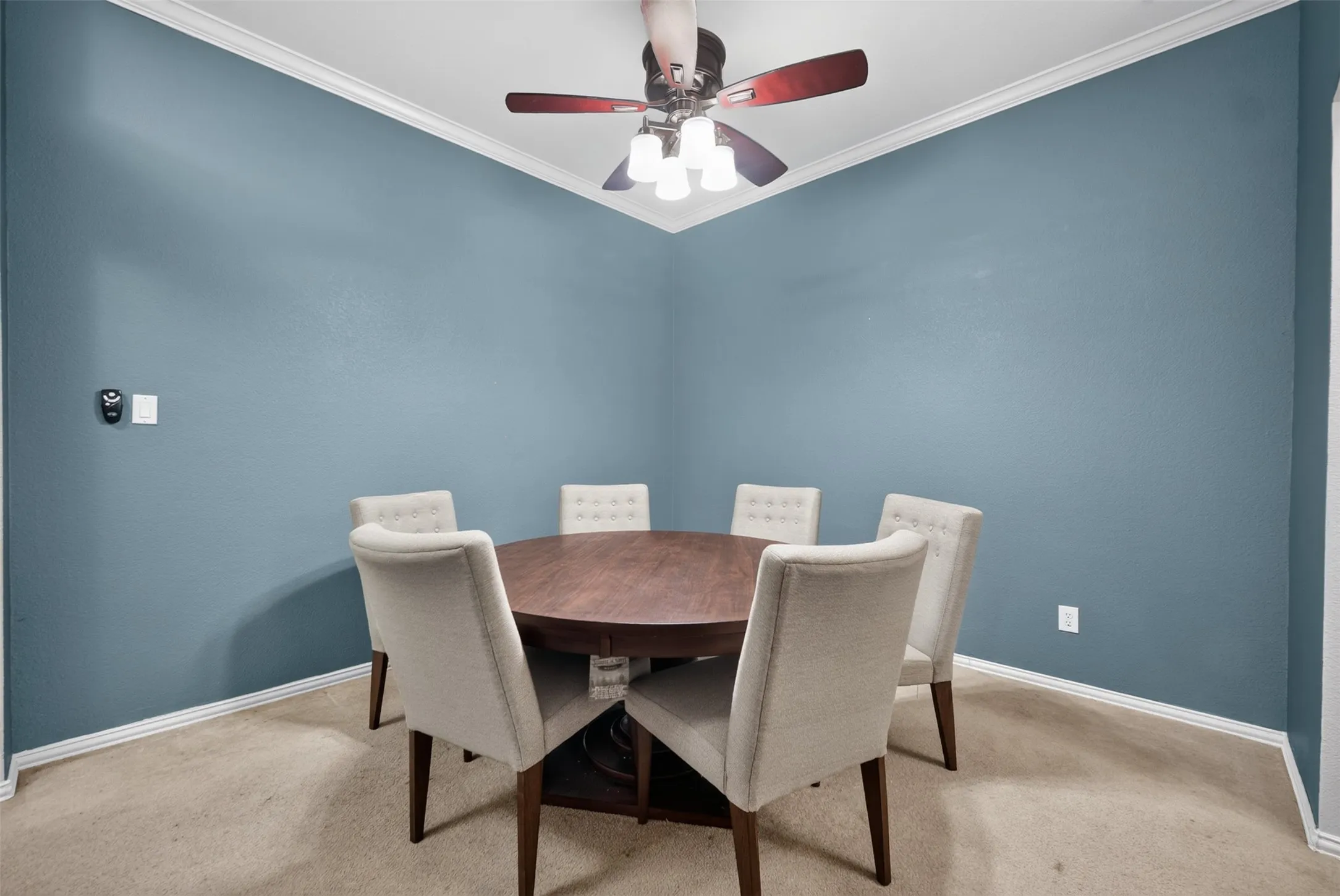 Single Family Residence For Sale in Tarrant County , 701 Boone Trail, Mansfield, Texas 76063, 4 Bedroom, 3 Bathroom, 2 Garage spaces, 3,162 Sqft, built in 2001, mls#21330529, Real Estate Agent in Mansfield, Homes For Sale in Tarrant county, Homes For Sale in Mansfield, Realtor in Mansfield Texas, Real Estate Brokerage Independent Realty Texas, Luminita Cordes Realtor