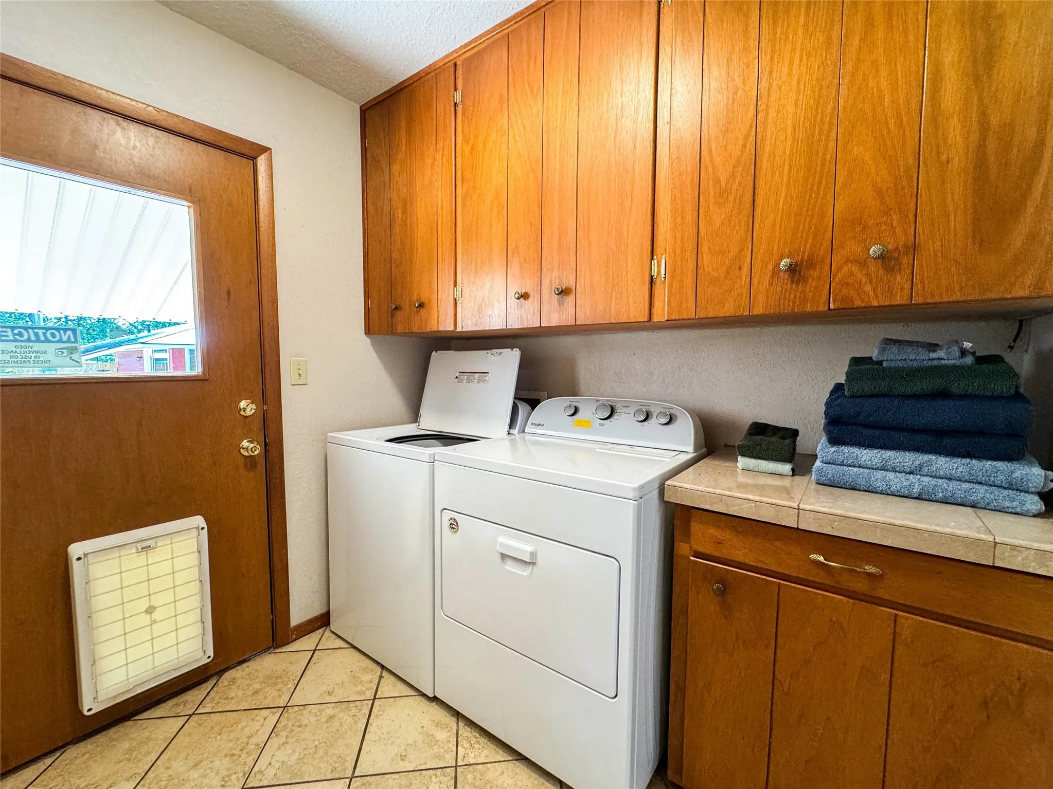 Apartment For Sale in Haskell County , 1102 N Avenue G, Haskell, Texas 79521, 4 Bedroom, 3 Bathroom, 2 Garage spaces, 4,402 Sqft, built in 1965, mls#21330675, Real Estate Agent in Haskell, Homes For Sale in Haskell county, Homes For Sale in Haskell, Realtor in Haskell Texas, Real Estate Brokerage Independent Realty Texas, Luminita Cordes Realtor