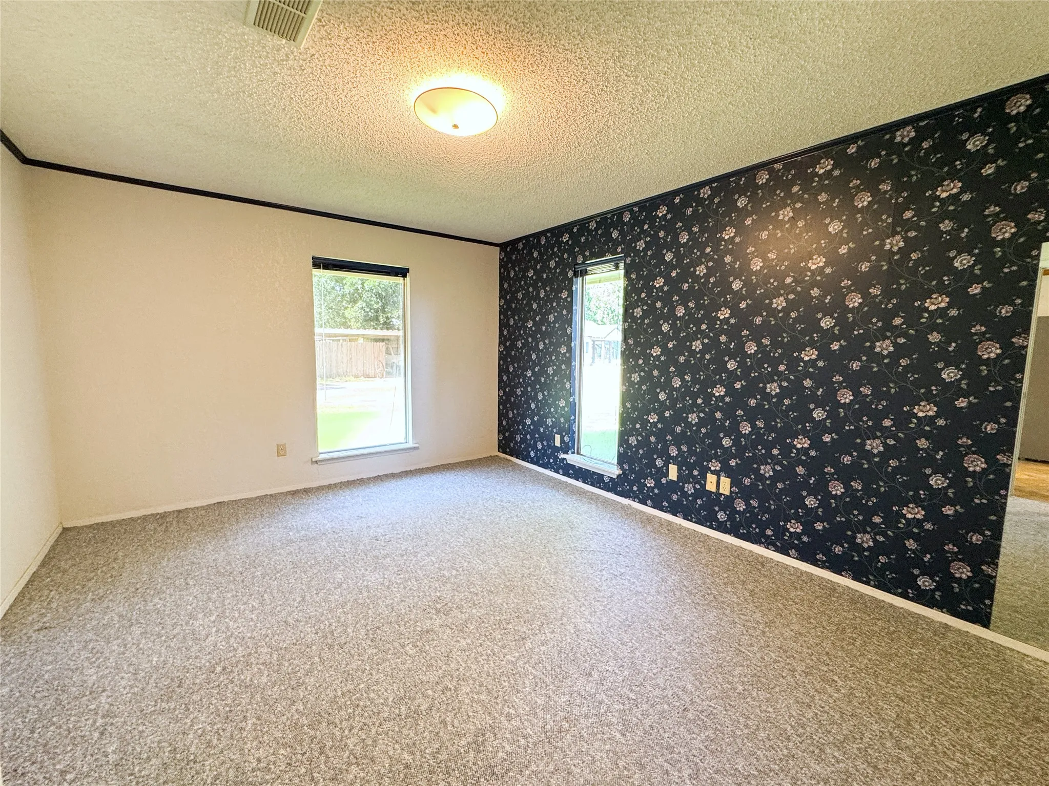 Apartment For Sale in Haskell County , 1102 N Avenue G, Haskell, Texas 79521, 4 Bedroom, 3 Bathroom, 2 Garage spaces, 4,402 Sqft, built in 1965, mls#21330675, Real Estate Agent in Haskell, Homes For Sale in Haskell county, Homes For Sale in Haskell, Realtor in Haskell Texas, Real Estate Brokerage Independent Realty Texas, Luminita Cordes Realtor