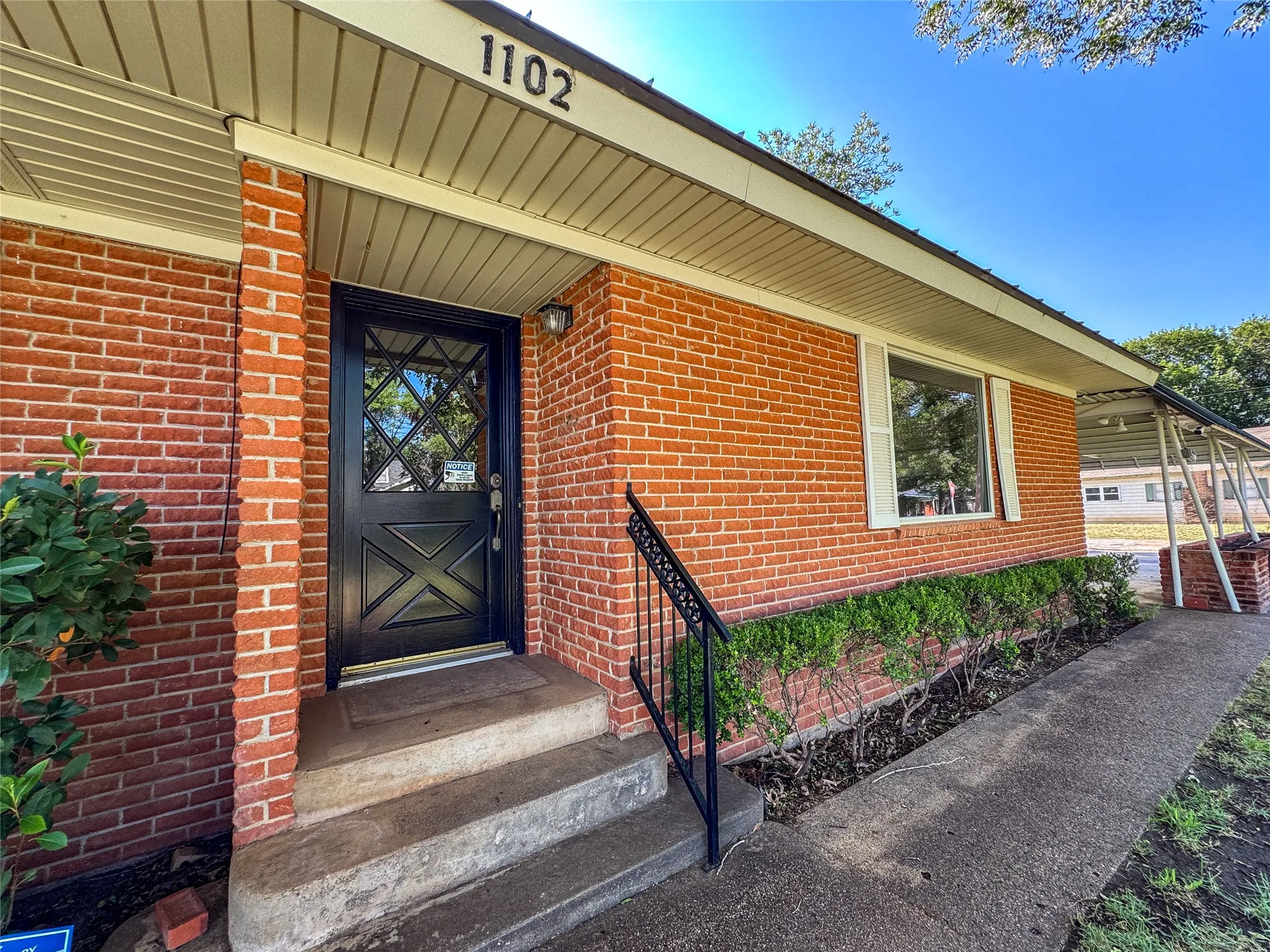Apartment For Sale in Haskell County , 1102 N Avenue G, Haskell, Texas 79521, 4 Bedroom, 3 Bathroom, 2 Garage spaces, 4,402 Sqft, built in 1965, mls#21330675, Real Estate Agent in Haskell, Homes For Sale in Haskell county, Homes For Sale in Haskell, Realtor in Haskell Texas, Real Estate Brokerage Independent Realty Texas, Luminita Cordes Realtor