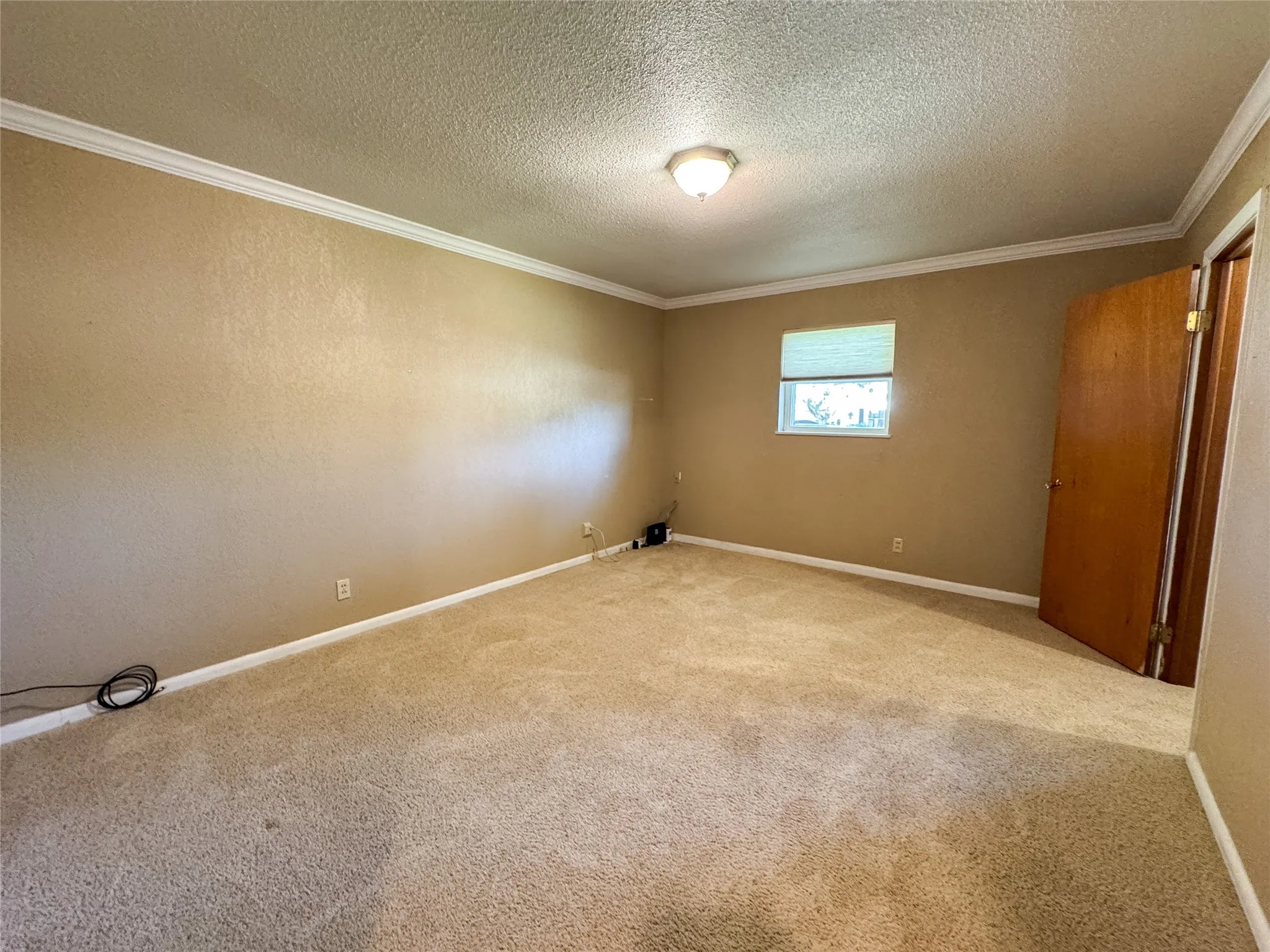 Apartment For Sale in Haskell County , 1102 N Avenue G, Haskell, Texas 79521, 4 Bedroom, 3 Bathroom, 2 Garage spaces, 4,402 Sqft, built in 1965, mls#21330675, Real Estate Agent in Haskell, Homes For Sale in Haskell county, Homes For Sale in Haskell, Realtor in Haskell Texas, Real Estate Brokerage Independent Realty Texas, Luminita Cordes Realtor