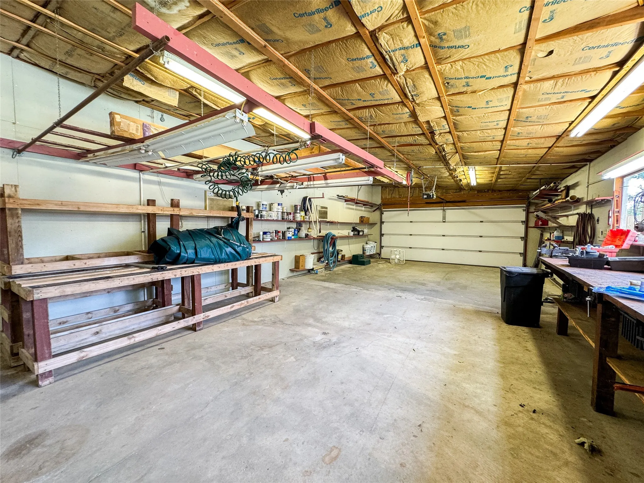 Apartment For Sale in Haskell County , 1102 N Avenue G, Haskell, Texas 79521, 4 Bedroom, 3 Bathroom, 2 Garage spaces, 4,402 Sqft, built in 1965, mls#21330675, Real Estate Agent in Haskell, Homes For Sale in Haskell county, Homes For Sale in Haskell, Realtor in Haskell Texas, Real Estate Brokerage Independent Realty Texas, Luminita Cordes Realtor