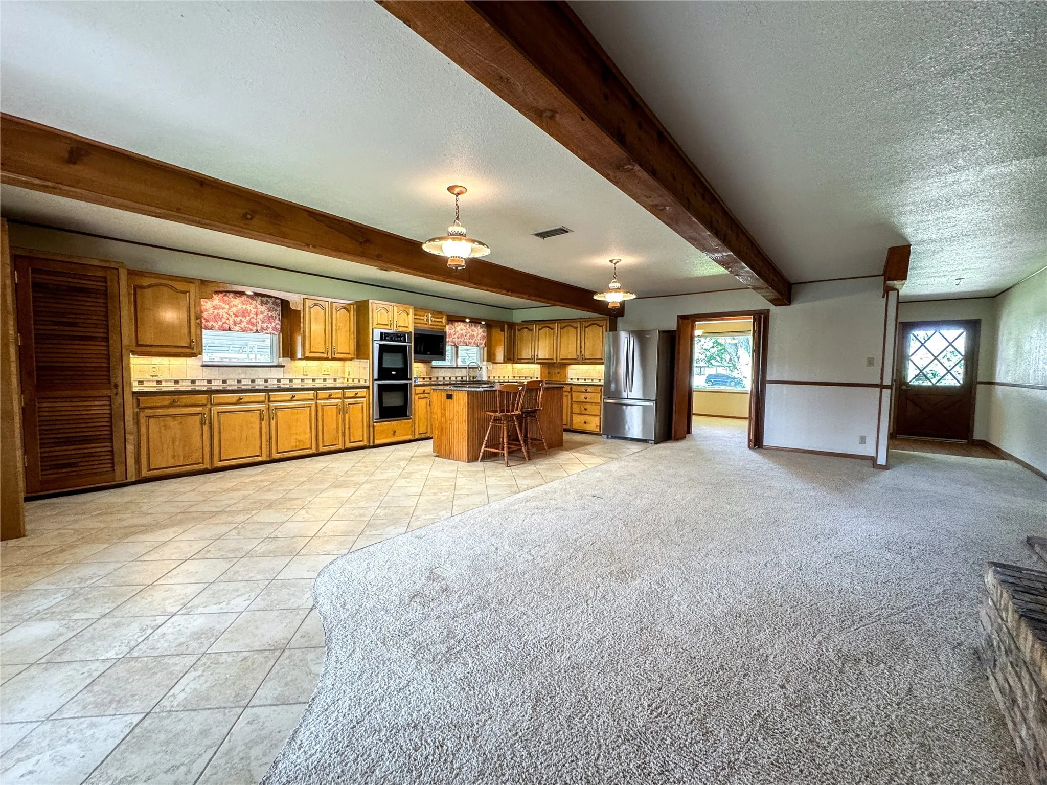 Apartment For Sale in Haskell County , 1102 N Avenue G, Haskell, Texas 79521, 4 Bedroom, 3 Bathroom, 2 Garage spaces, 4,402 Sqft, built in 1965, mls#21330675, Real Estate Agent in Haskell, Homes For Sale in Haskell county, Homes For Sale in Haskell, Realtor in Haskell Texas, Real Estate Brokerage Independent Realty Texas, Luminita Cordes Realtor