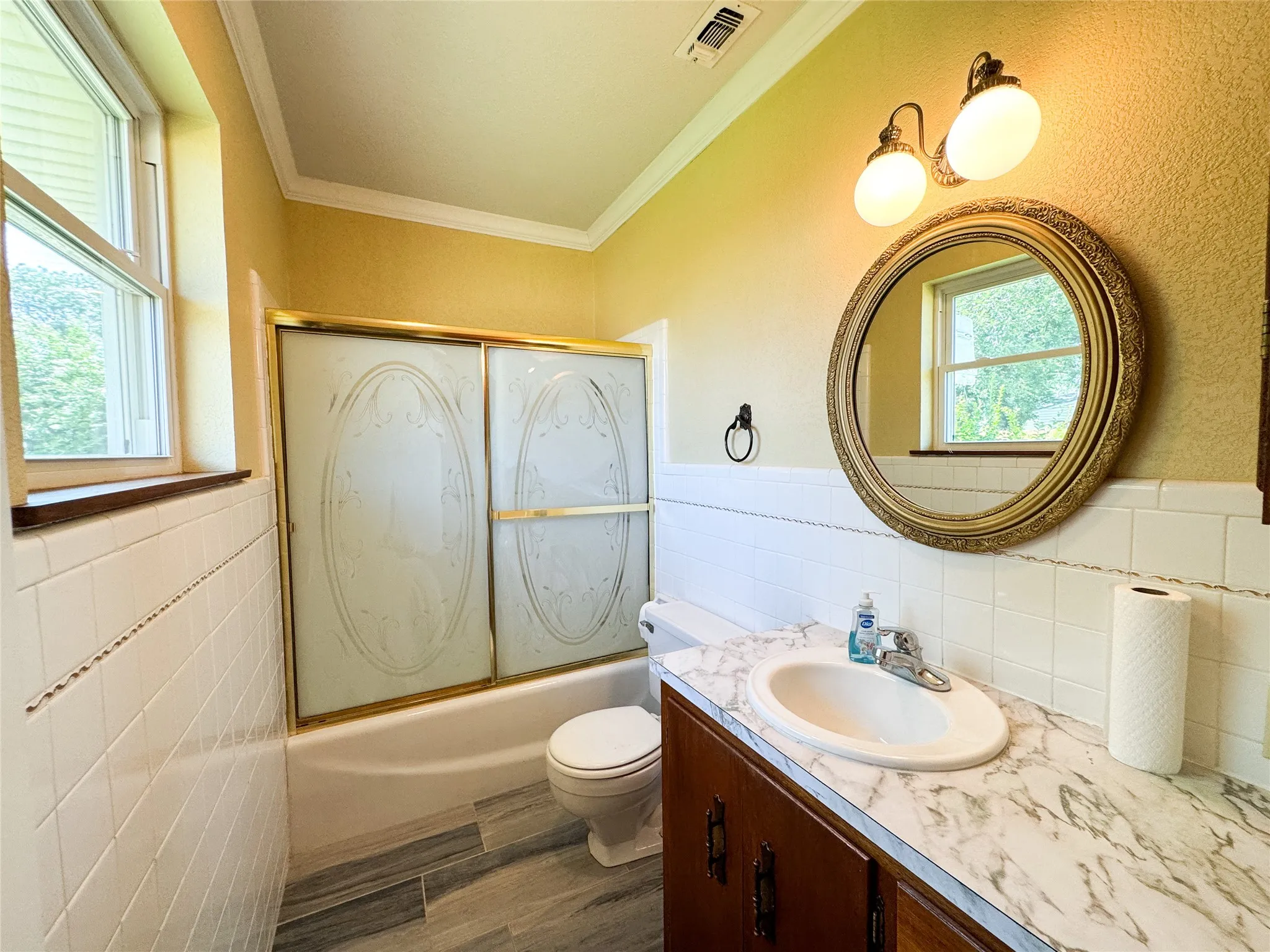 Apartment For Sale in Haskell County , 1102 N Avenue G, Haskell, Texas 79521, 4 Bedroom, 3 Bathroom, 2 Garage spaces, 4,402 Sqft, built in 1965, mls#21330675, Real Estate Agent in Haskell, Homes For Sale in Haskell county, Homes For Sale in Haskell, Realtor in Haskell Texas, Real Estate Brokerage Independent Realty Texas, Luminita Cordes Realtor