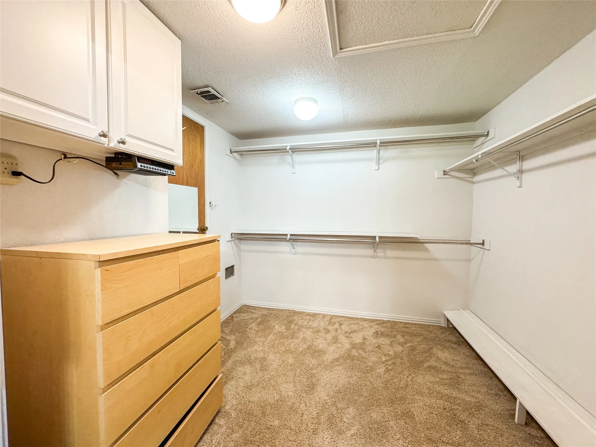 Apartment For Sale in Haskell County , 1102 N Avenue G, Haskell, Texas 79521, 4 Bedroom, 3 Bathroom, 2 Garage spaces, 4,402 Sqft, built in 1965, mls#21330675, Real Estate Agent in Haskell, Homes For Sale in Haskell county, Homes For Sale in Haskell, Realtor in Haskell Texas, Real Estate Brokerage Independent Realty Texas, Luminita Cordes Realtor