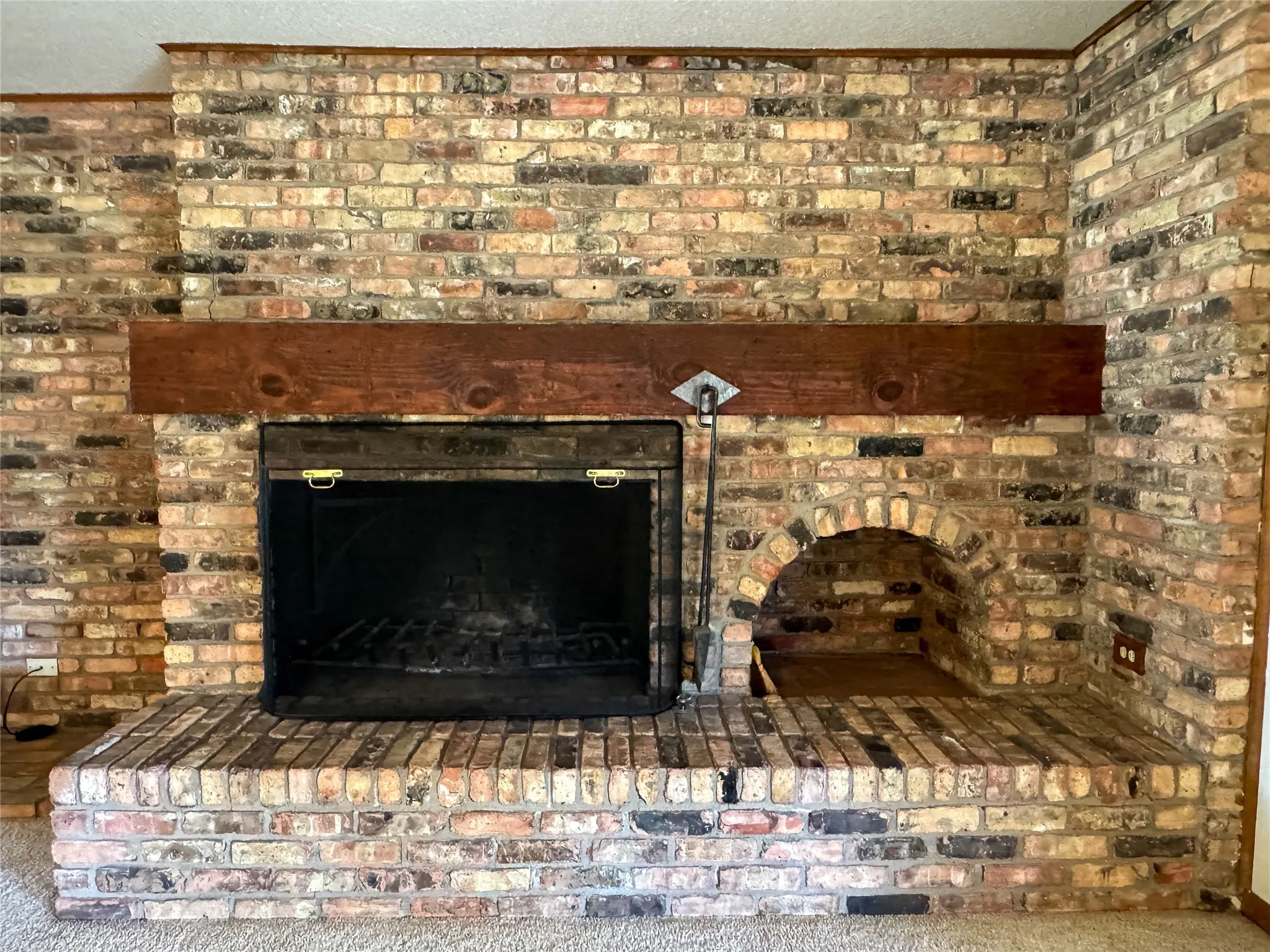 Apartment For Sale in Haskell County , 1102 N Avenue G, Haskell, Texas 79521, 4 Bedroom, 3 Bathroom, 2 Garage spaces, 4,402 Sqft, built in 1965, mls#21330675, Real Estate Agent in Haskell, Homes For Sale in Haskell county, Homes For Sale in Haskell, Realtor in Haskell Texas, Real Estate Brokerage Independent Realty Texas, Luminita Cordes Realtor