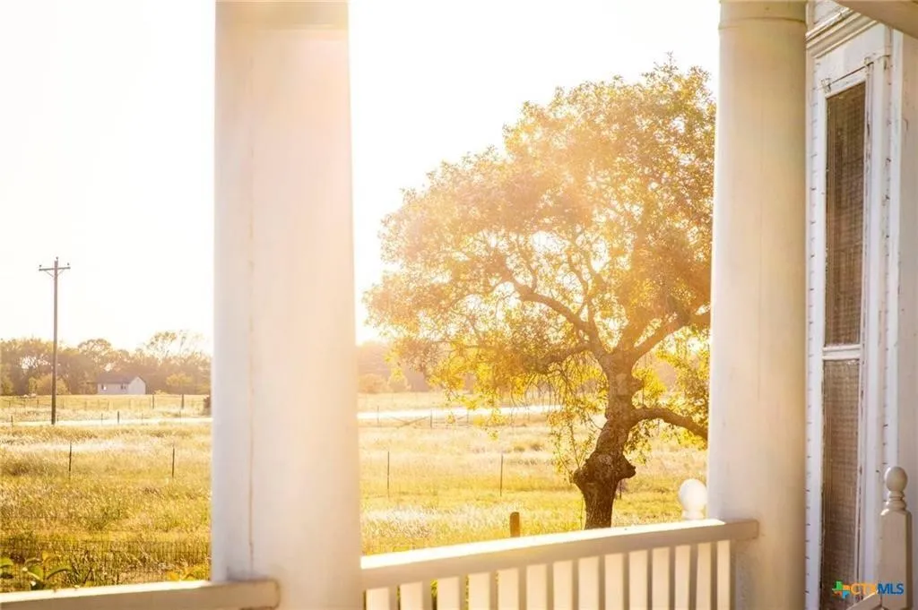 Single Family Residence For Sale in Coryell County , 16455 FM 107, Moody, Texas 76557, 4 Bedroom, 2 Bathroom, Garage spaces, 2,772 Sqft, built in 1914, mls#21330914, Real Estate Agent in Moody, Homes For Sale in Coryell county, Homes For Sale in Moody, Realtor in Moody Texas, Real Estate Brokerage Independent Realty Texas, Luminita Cordes Realtor