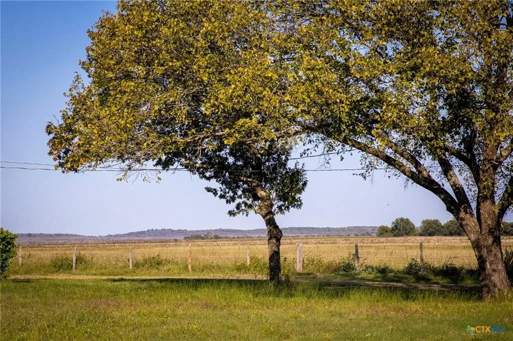 Single Family Residence For Sale in Coryell County , 16455 FM 107, Moody, Texas 76557, 4 Bedroom, 2 Bathroom, Garage spaces, 2,772 Sqft, built in 1914, mls#21330914, Real Estate Agent in Moody, Homes For Sale in Coryell county, Homes For Sale in Moody, Realtor in Moody Texas, Real Estate Brokerage Independent Realty Texas, Luminita Cordes Realtor