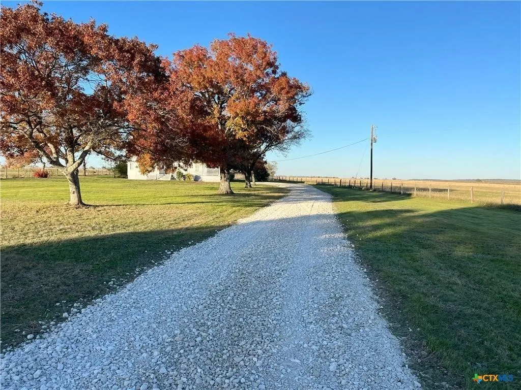 Single Family Residence For Sale in Coryell County , 16455 FM 107, Moody, Texas 76557, 4 Bedroom, 2 Bathroom, Garage spaces, 2,772 Sqft, built in 1914, mls#21330914, Real Estate Agent in Moody, Homes For Sale in Coryell county, Homes For Sale in Moody, Realtor in Moody Texas, Real Estate Brokerage Independent Realty Texas, Luminita Cordes Realtor