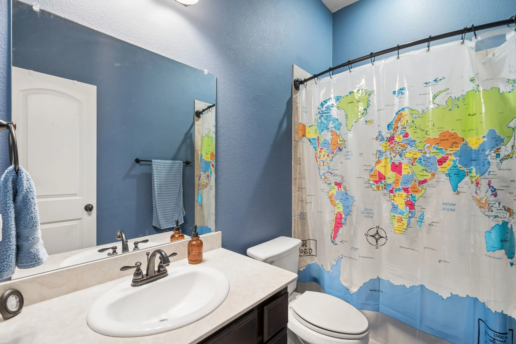 Single Family Residence For Rent in Kaufman County , 127 Hillcrest Way, Crandall, Texas 75114, 4 Bedroom, 4 Bathroom, 2 Garage spaces, 2,686 Sqft, built in 2017, mls#21329178, Real Estate Agent in Crandall, Homes For Rent in Kaufman county, Homes For Rent in Crandall, Realtor in Crandall Texas, Real Estate Brokerage Independent Realty Texas, Luminita Cordes Realtor