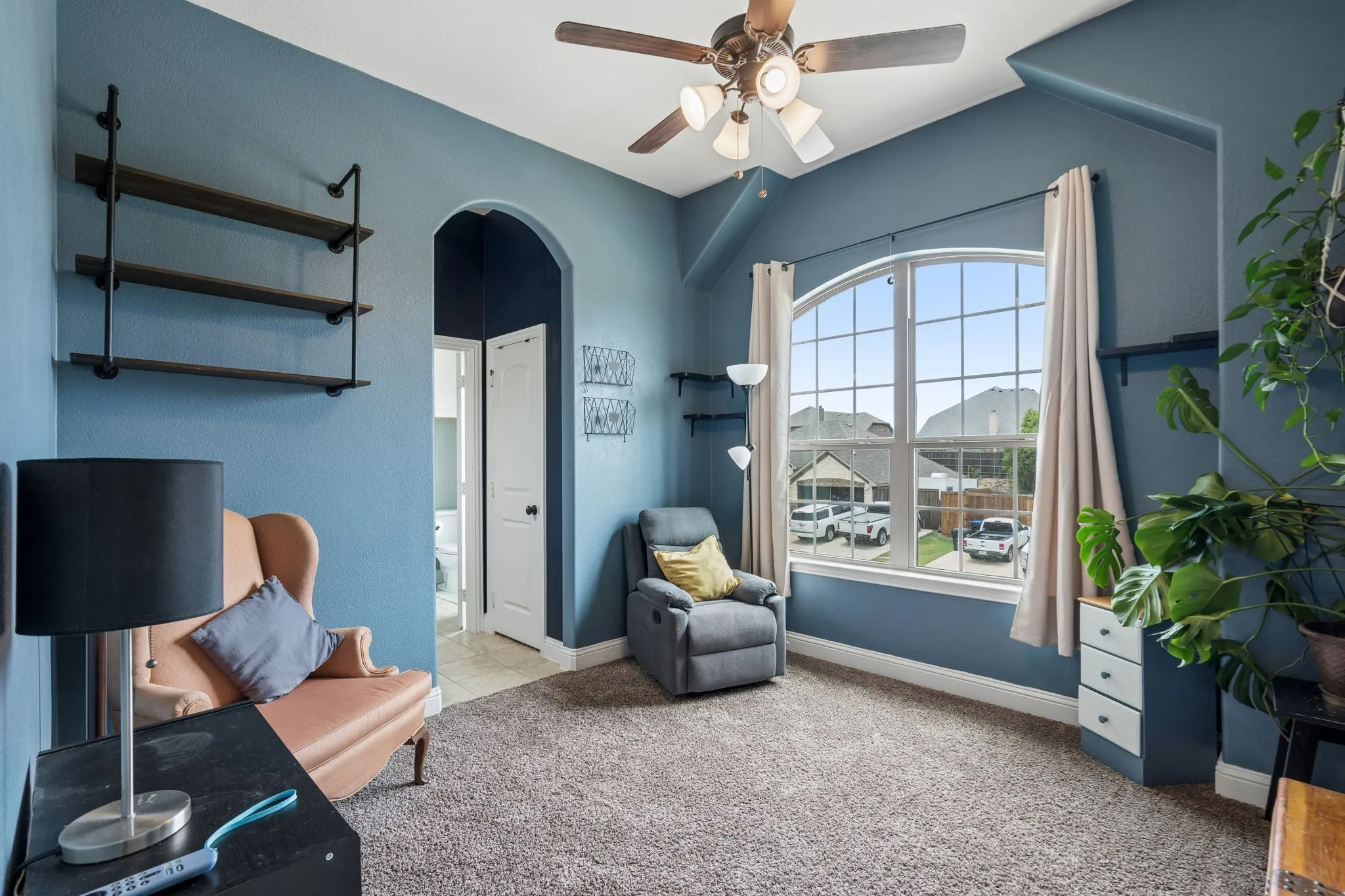 Single Family Residence For Rent in Kaufman County , 127 Hillcrest Way, Crandall, Texas 75114, 4 Bedroom, 4 Bathroom, 2 Garage spaces, 2,686 Sqft, built in 2017, mls#21329178, Real Estate Agent in Crandall, Homes For Rent in Kaufman county, Homes For Rent in Crandall, Realtor in Crandall Texas, Real Estate Brokerage Independent Realty Texas, Luminita Cordes Realtor