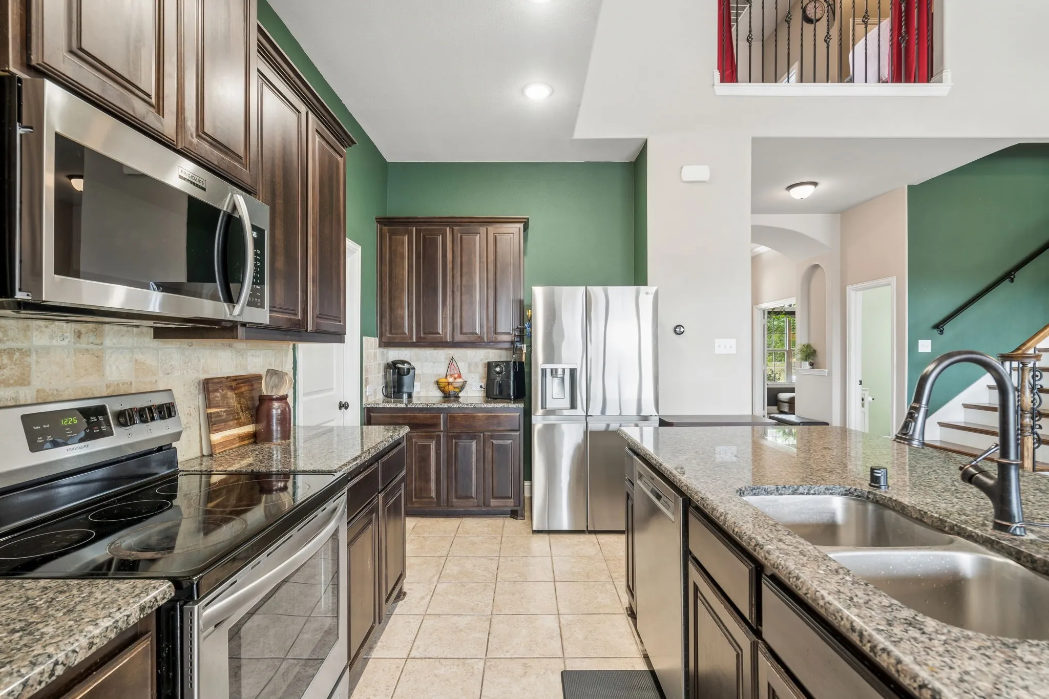 Single Family Residence For Rent in Kaufman County , 127 Hillcrest Way, Crandall, Texas 75114, 4 Bedroom, 4 Bathroom, 2 Garage spaces, 2,686 Sqft, built in 2017, mls#21329178, Real Estate Agent in Crandall, Homes For Rent in Kaufman county, Homes For Rent in Crandall, Realtor in Crandall Texas, Real Estate Brokerage Independent Realty Texas, Luminita Cordes Realtor