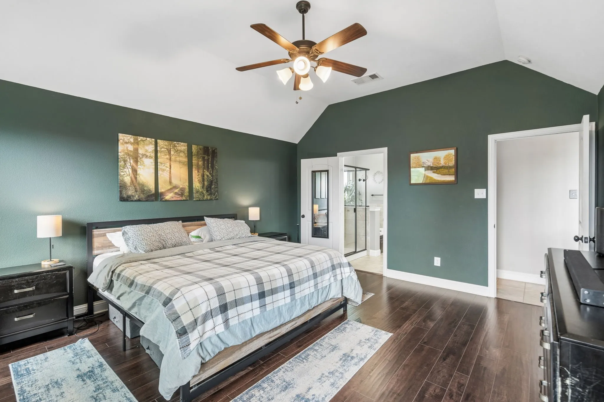 Single Family Residence For Rent in Kaufman County , 127 Hillcrest Way, Crandall, Texas 75114, 4 Bedroom, 4 Bathroom, 2 Garage spaces, 2,686 Sqft, built in 2017, mls#21329178, Real Estate Agent in Crandall, Homes For Rent in Kaufman county, Homes For Rent in Crandall, Realtor in Crandall Texas, Real Estate Brokerage Independent Realty Texas, Luminita Cordes Realtor