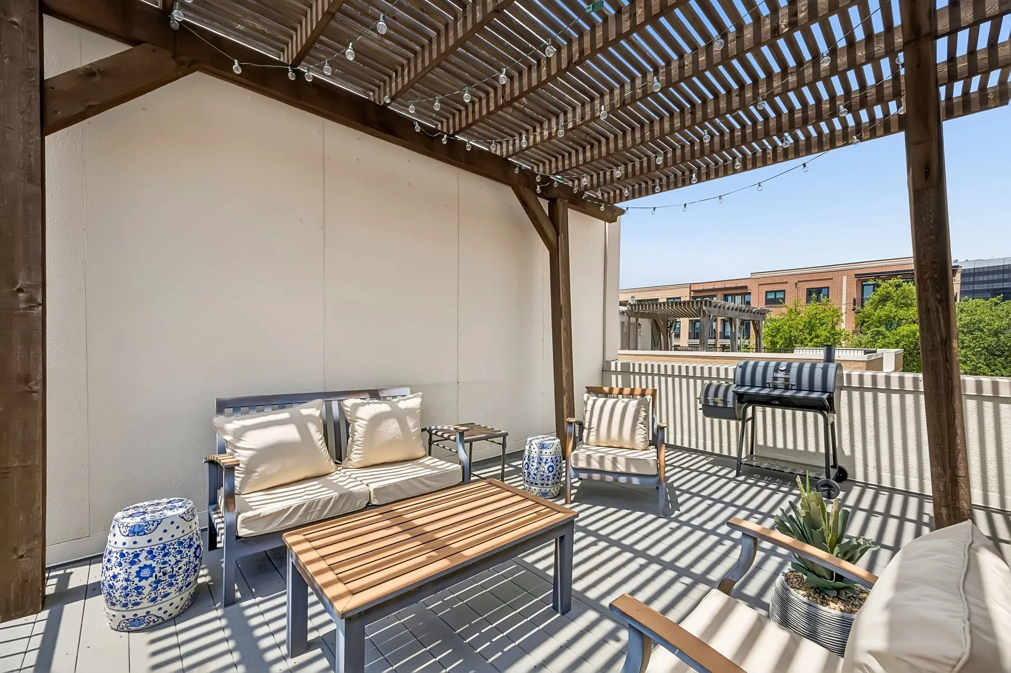 Condominium For Sale in Dallas County , 3210 Carlisle Street 48, Dallas, Texas 75204, 2 Bedroom, 3 Bathroom, 2 Garage spaces, 1,622 Sqft, built in 2006, mls#21331098, Real Estate Agent in Dallas, Homes For Sale in Dallas county, Homes For Sale in Dallas, Realtor in Dallas Texas, Real Estate Brokerage Independent Realty Texas, Luminita Cordes Realtor