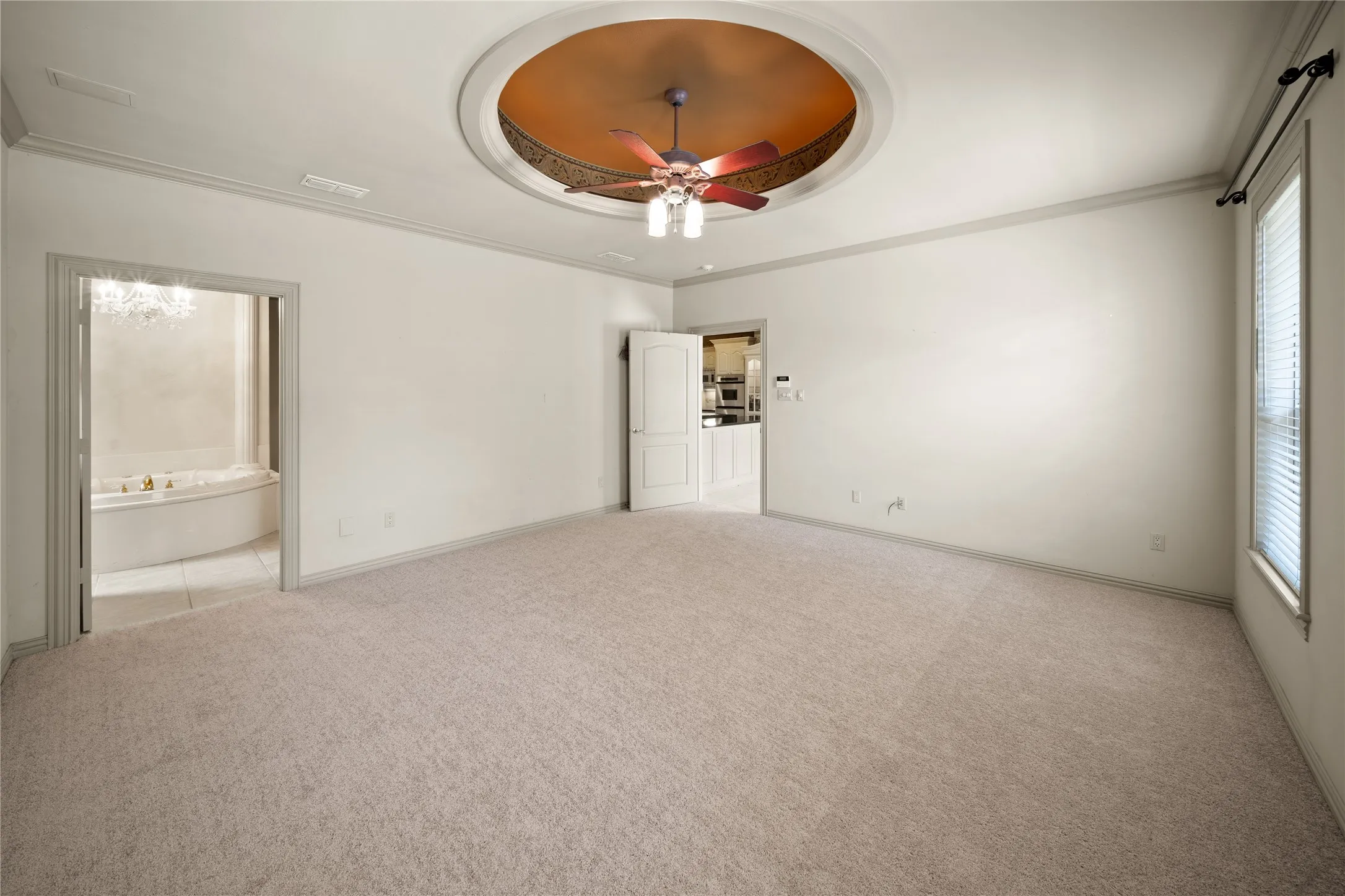 Single Family Residence For Sale in Smith County , 7402 Hollytree Drive, Tyler, Texas 75703, 4 Bedrooms, 4 Bathrooms, 8 Garage spaces, 6,676 Sqft, built in 1998, Price $995,000, mls#21330783, Real Estate Agent in Tyler, Homes For Sale in Smith county, Homes For Sale in Tyler, Realtor in Tyler Texas, Real Estate Brokerage Independent Realty Texas, Luminita Cordes Realtor