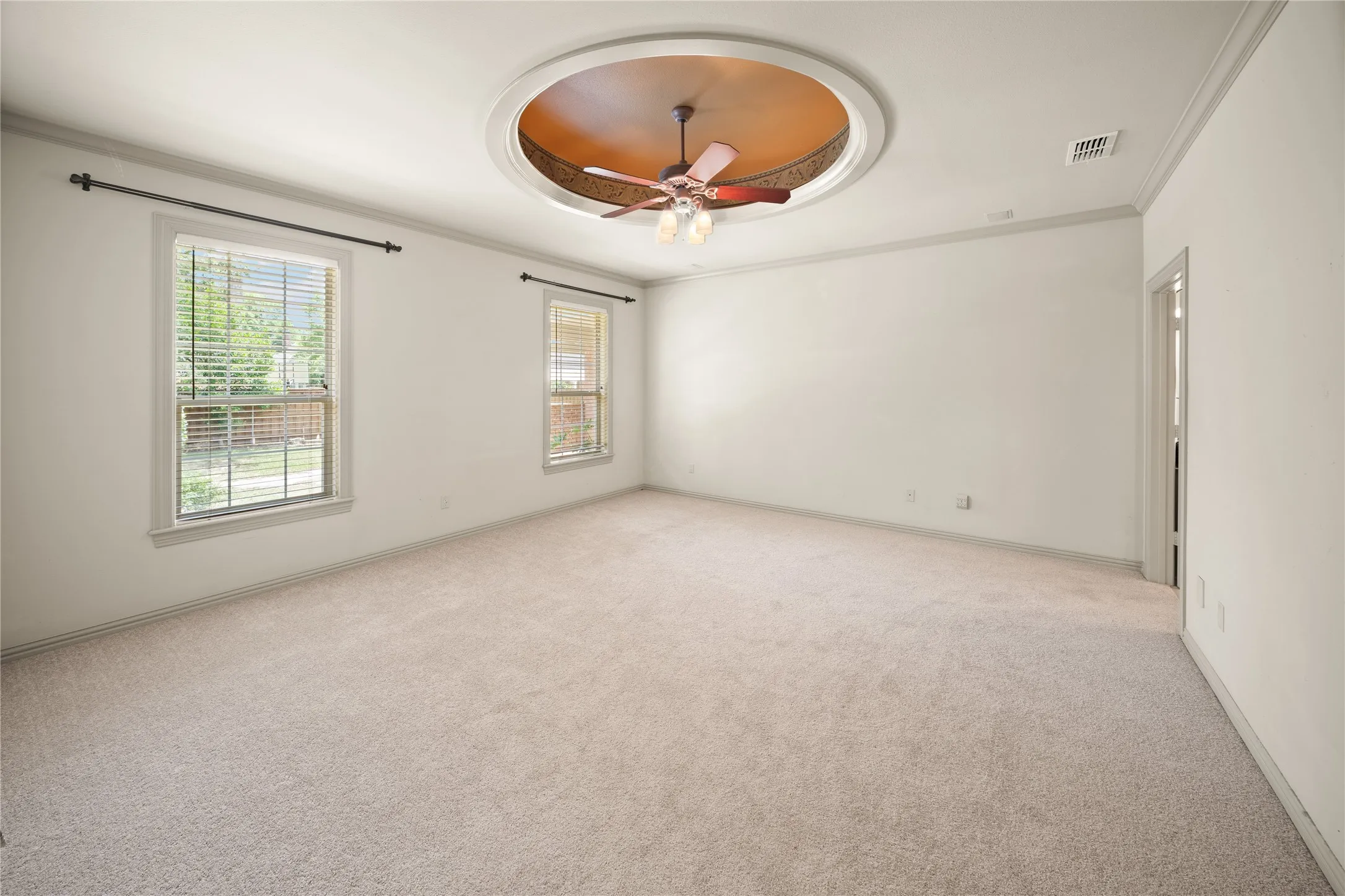 Single Family Residence For Sale in Smith County , 7402 Hollytree Drive, Tyler, Texas 75703, 4 Bedrooms, 4 Bathrooms, 8 Garage spaces, 6,676 Sqft, built in 1998, Price $995,000, mls#21330783, Real Estate Agent in Tyler, Homes For Sale in Smith county, Homes For Sale in Tyler, Realtor in Tyler Texas, Real Estate Brokerage Independent Realty Texas, Luminita Cordes Realtor