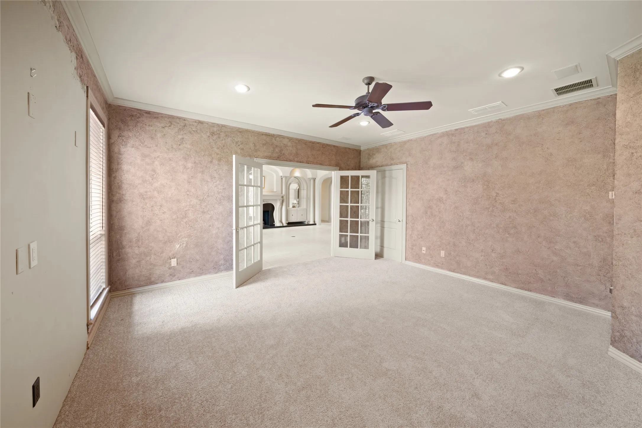 Single Family Residence For Sale in Smith County , 7402 Hollytree Drive, Tyler, Texas 75703, 4 Bedrooms, 4 Bathrooms, 8 Garage spaces, 6,676 Sqft, built in 1998, Price $995,000, mls#21330783, Real Estate Agent in Tyler, Homes For Sale in Smith county, Homes For Sale in Tyler, Realtor in Tyler Texas, Real Estate Brokerage Independent Realty Texas, Luminita Cordes Realtor