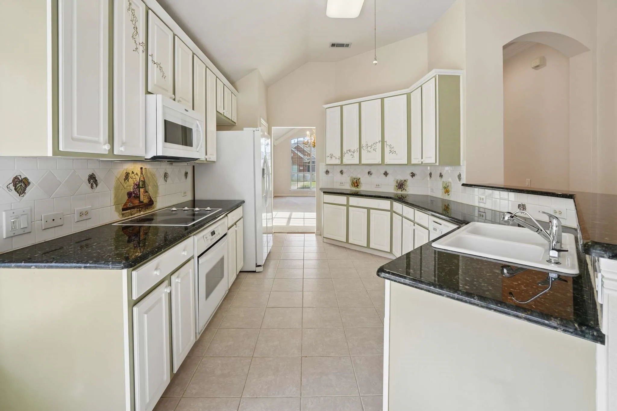 Single Family Residence For Sale in Denton County , 469 Crestview Point Drive, Lewisville, Texas 75067, 3 Bedroom, 2 Bathroom, 2 Garage spaces, 2,113 Sqft, built in 1997, mls#21330226, Real Estate Agent in Lewisville, Homes For Sale in Denton county, Homes For Sale in Lewisville, Realtor in Lewisville Texas, Real Estate Brokerage Independent Realty Texas, Luminita Cordes Realtor