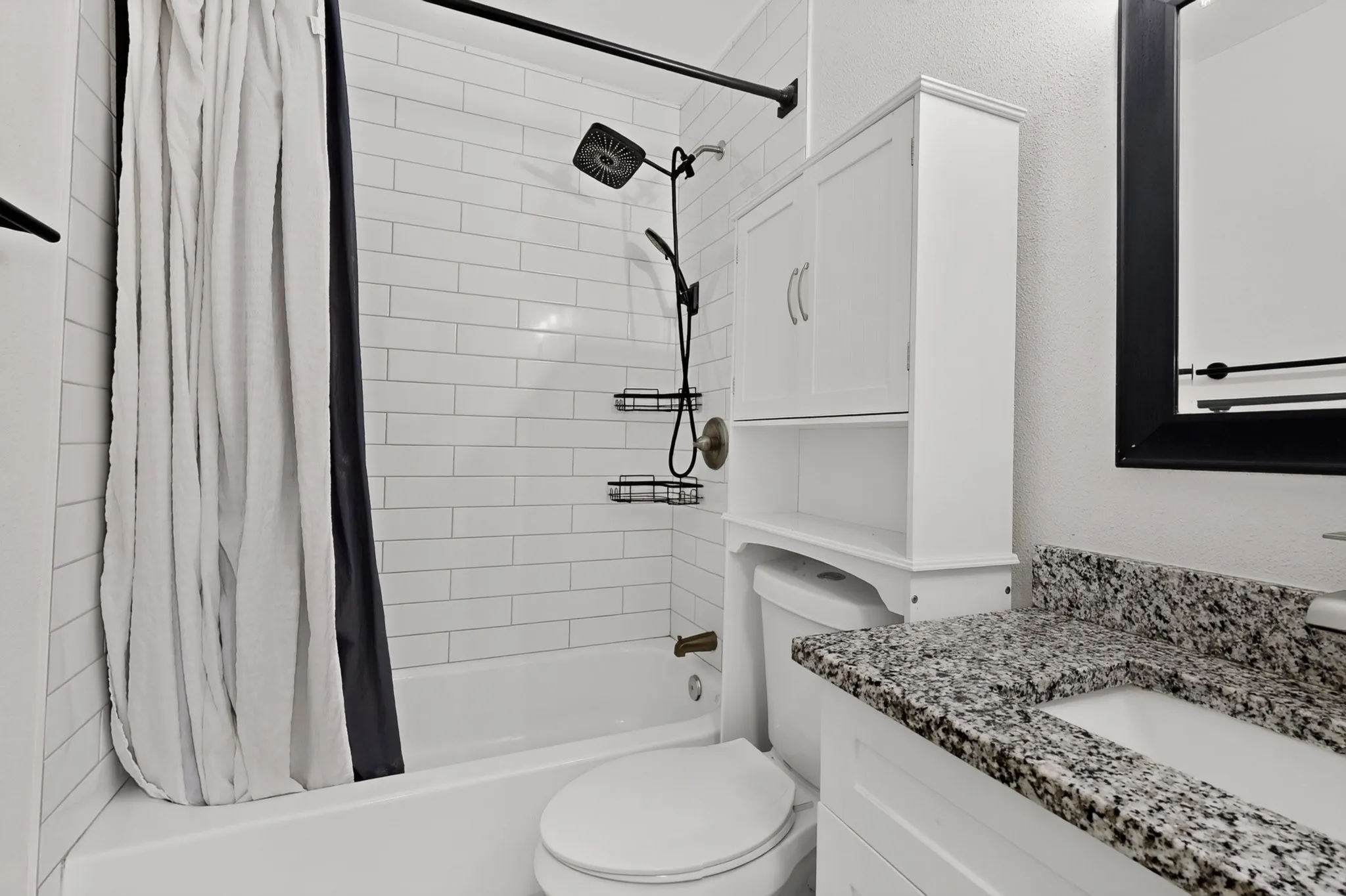 Single Family Residence For Rent in Kaufman County , 10332 Grabbs Lane, Terrell, Texas 75161, 4 Bedroom, 2 Bathroom, Garage spaces, 1,384 Sqft, built in 1972, mls#21331215, Real Estate Agent in Terrell, Homes For Rent in Kaufman county, Homes For Rent in Terrell, Realtor in Terrell Texas, Real Estate Brokerage Independent Realty Texas, Luminita Cordes Realtor