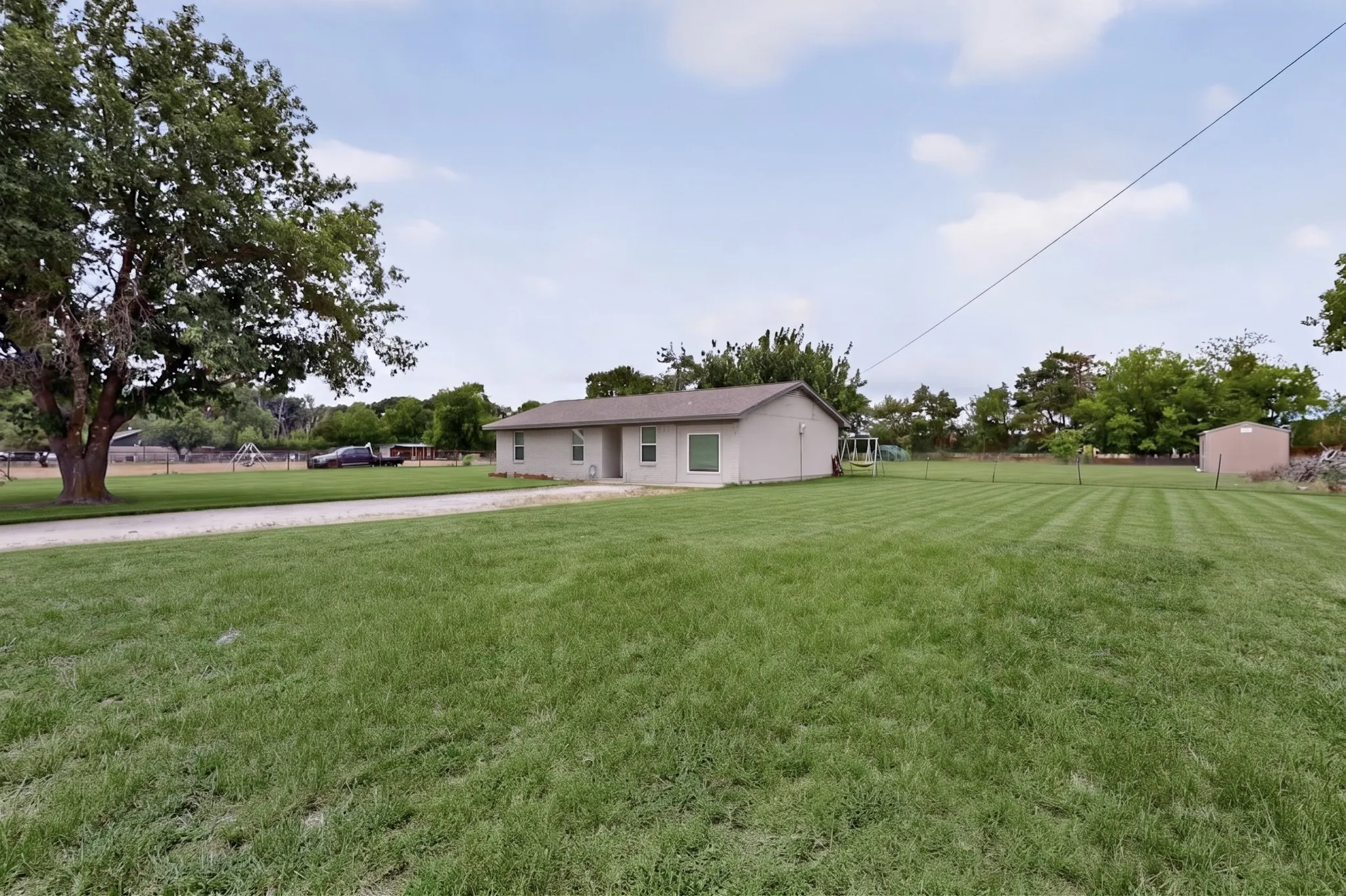 Single Family Residence For Rent in Kaufman County , 10332 Grabbs Lane, Terrell, Texas 75161, 4 Bedroom, 2 Bathroom, Garage spaces, 1,384 Sqft, built in 1972, mls#21331215, Real Estate Agent in Terrell, Homes For Rent in Kaufman county, Homes For Rent in Terrell, Realtor in Terrell Texas, Real Estate Brokerage Independent Realty Texas, Luminita Cordes Realtor