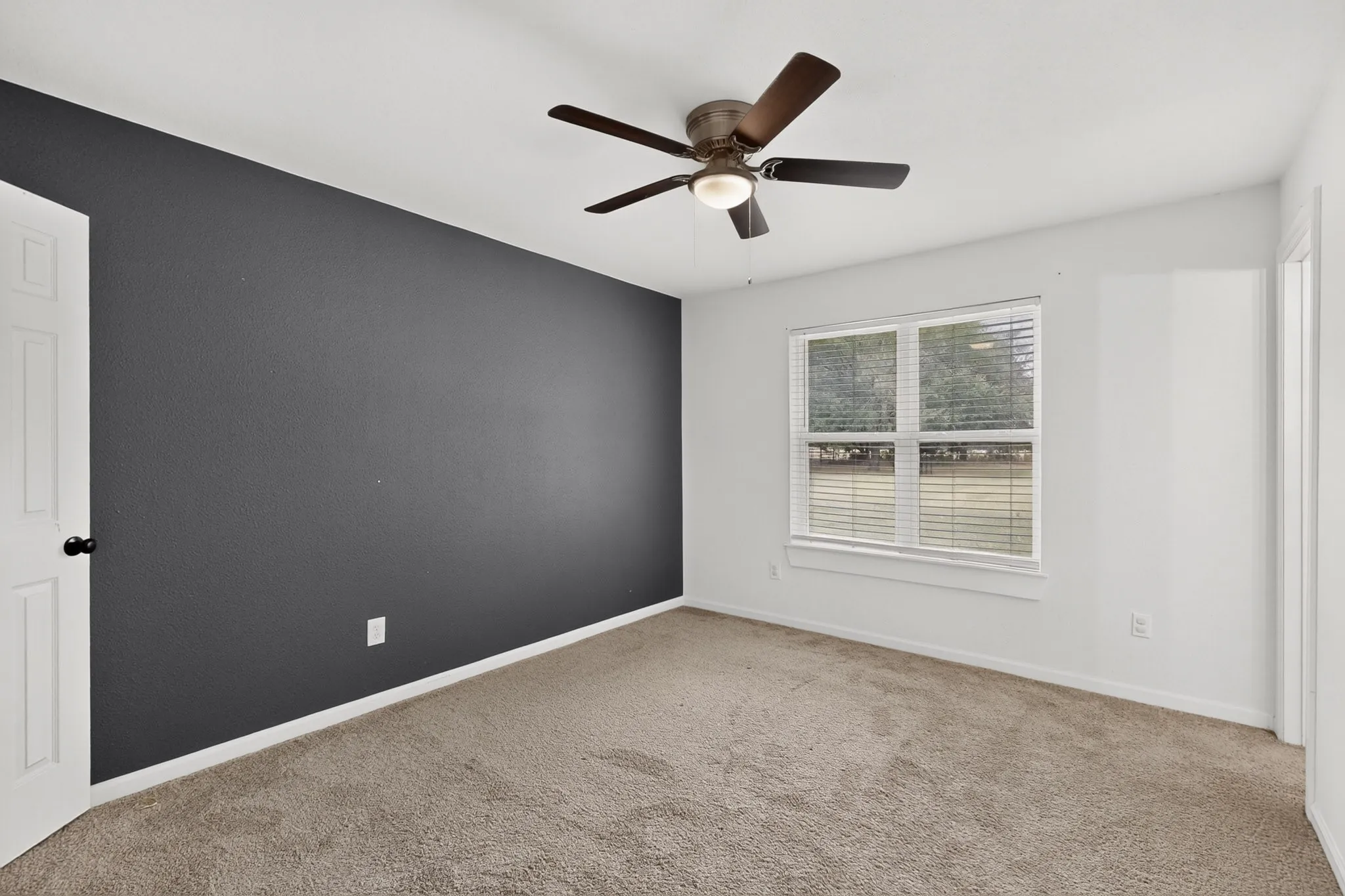 Single Family Residence For Rent in Kaufman County , 10332 Grabbs Lane, Terrell, Texas 75161, 4 Bedroom, 2 Bathroom, Garage spaces, 1,384 Sqft, built in 1972, mls#21331215, Real Estate Agent in Terrell, Homes For Rent in Kaufman county, Homes For Rent in Terrell, Realtor in Terrell Texas, Real Estate Brokerage Independent Realty Texas, Luminita Cordes Realtor
