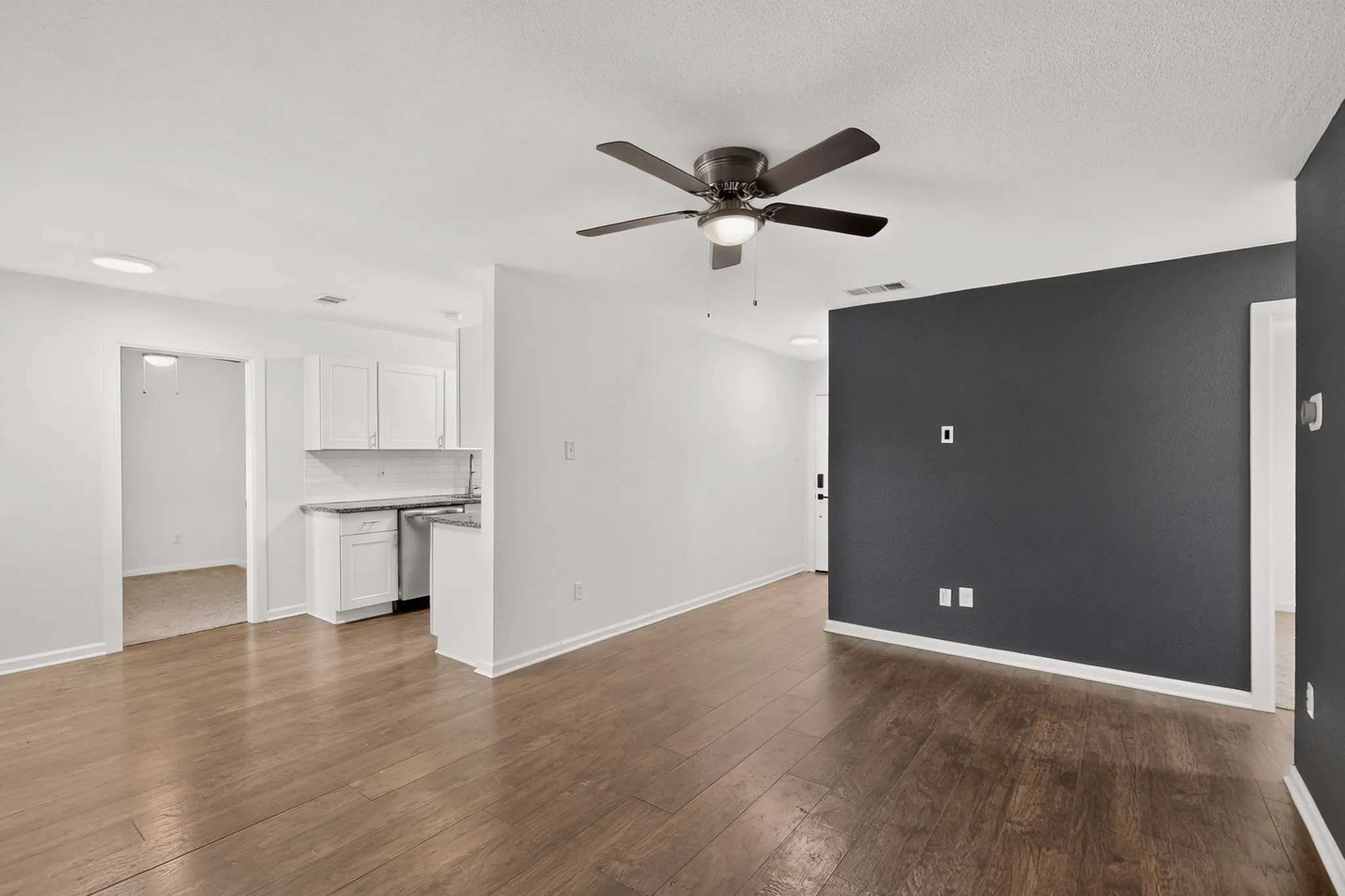 Single Family Residence For Rent in Kaufman County , 10332 Grabbs Lane, Terrell, Texas 75161, 4 Bedroom, 2 Bathroom, Garage spaces, 1,384 Sqft, built in 1972, mls#21331215, Real Estate Agent in Terrell, Homes For Rent in Kaufman county, Homes For Rent in Terrell, Realtor in Terrell Texas, Real Estate Brokerage Independent Realty Texas, Luminita Cordes Realtor