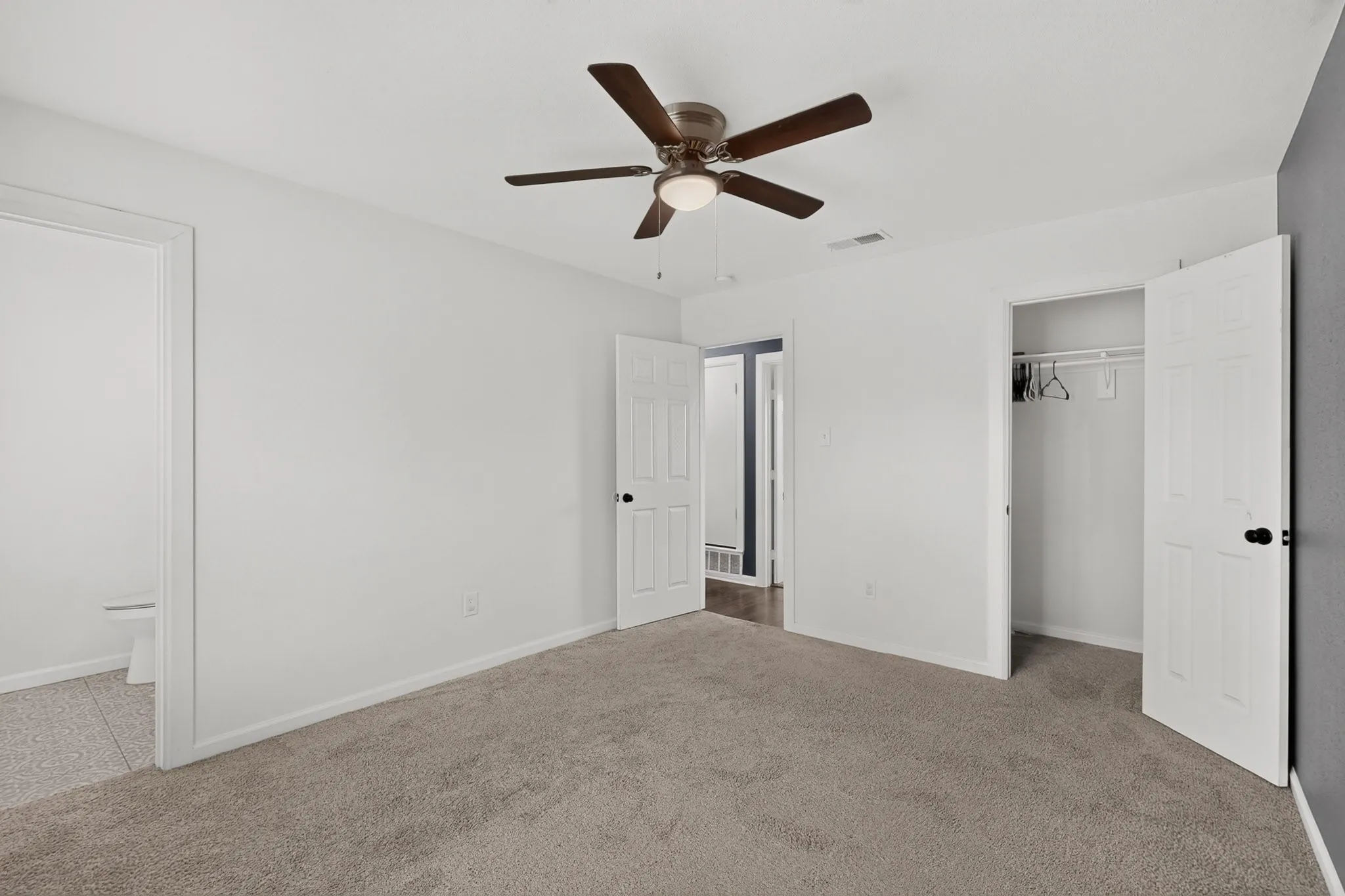 Single Family Residence For Rent in Kaufman County , 10332 Grabbs Lane, Terrell, Texas 75161, 4 Bedroom, 2 Bathroom, Garage spaces, 1,384 Sqft, built in 1972, mls#21331215, Real Estate Agent in Terrell, Homes For Rent in Kaufman county, Homes For Rent in Terrell, Realtor in Terrell Texas, Real Estate Brokerage Independent Realty Texas, Luminita Cordes Realtor