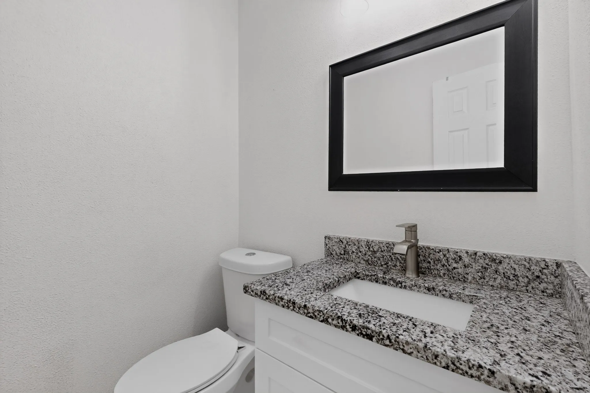 Single Family Residence For Rent in Kaufman County , 10332 Grabbs Lane, Terrell, Texas 75161, 4 Bedroom, 2 Bathroom, Garage spaces, 1,384 Sqft, built in 1972, mls#21331215, Real Estate Agent in Terrell, Homes For Rent in Kaufman county, Homes For Rent in Terrell, Realtor in Terrell Texas, Real Estate Brokerage Independent Realty Texas, Luminita Cordes Realtor