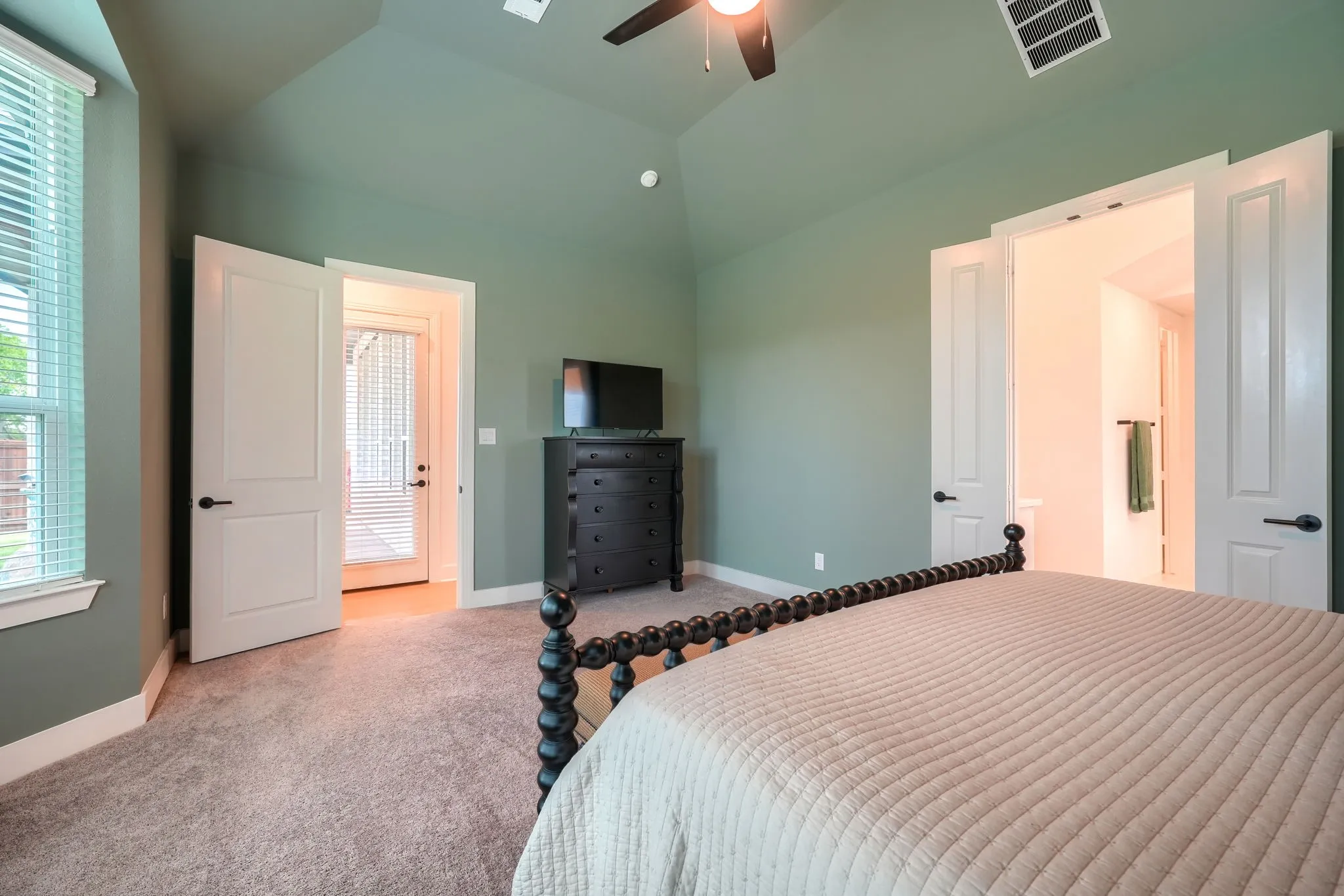 Single Family Residence For Sale in Rockwall County , 1930 Benedetto Way, Mclendon Chisholm, Texas 75032, 4 Bedroom, 4 Bathroom, 3 Garage spaces, 2,840 Sqft, built in 2024, mls#21330880, Real Estate Agent in Mclendon Chisholm, Homes For Sale in Rockwall county, Homes For Sale in Mclendon Chisholm, Realtor in Mclendon Chisholm Texas, Real Estate Brokerage Independent Realty Texas, Luminita Cordes Realtor