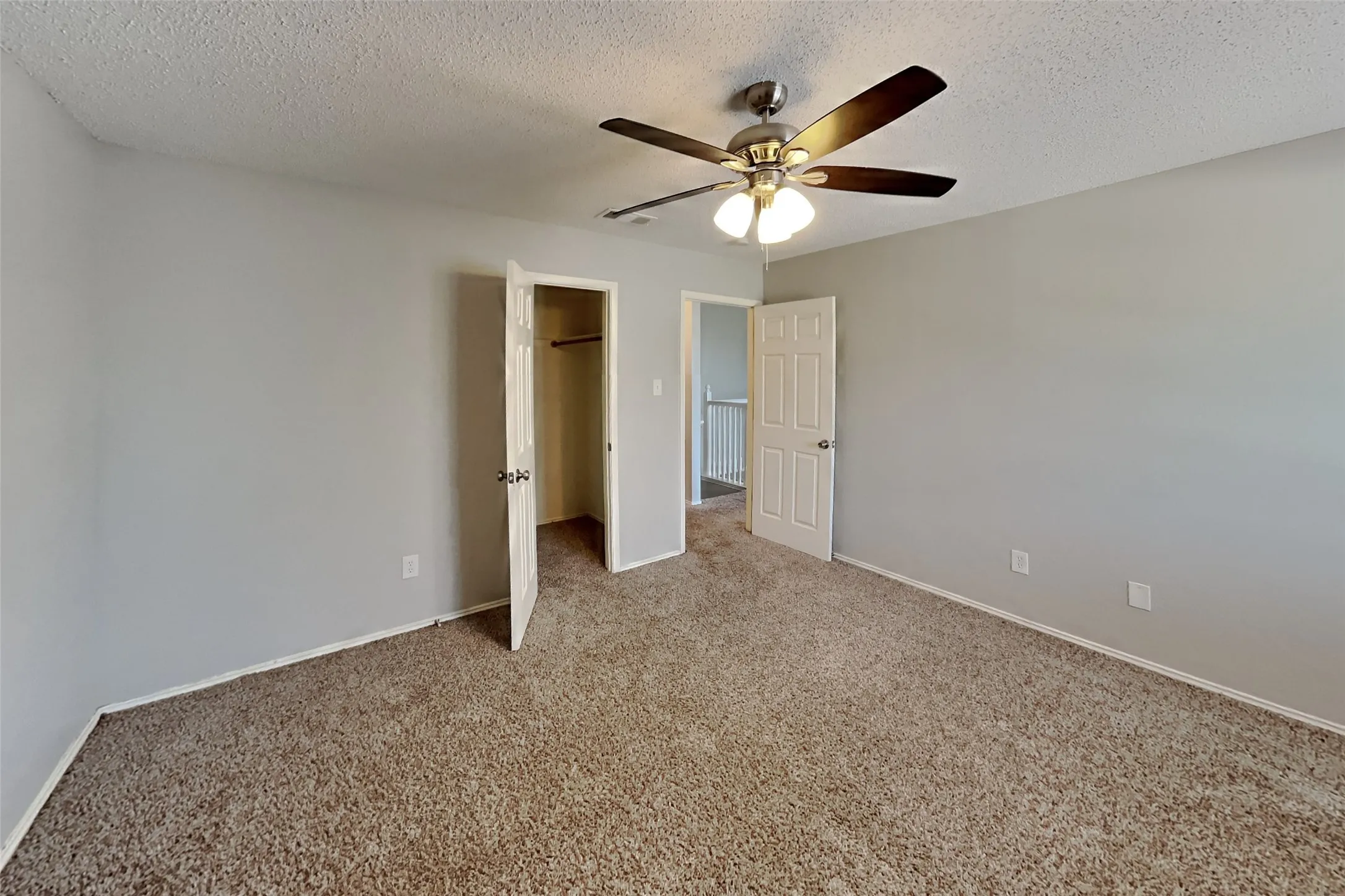 Single Family Residence For Rent in Denton County , 928 Fenimore Drive, Lewisville, Texas 75077, 4 Bedroom, 3 Bathroom, 2 Garage spaces, 3,020 Sqft, built in 1996, mls#21331217, Real Estate Agent in Lewisville, Homes For Rent in Denton county, Homes For Rent in Lewisville, Realtor in Lewisville Texas, Real Estate Brokerage Independent Realty Texas, Luminita Cordes Realtor