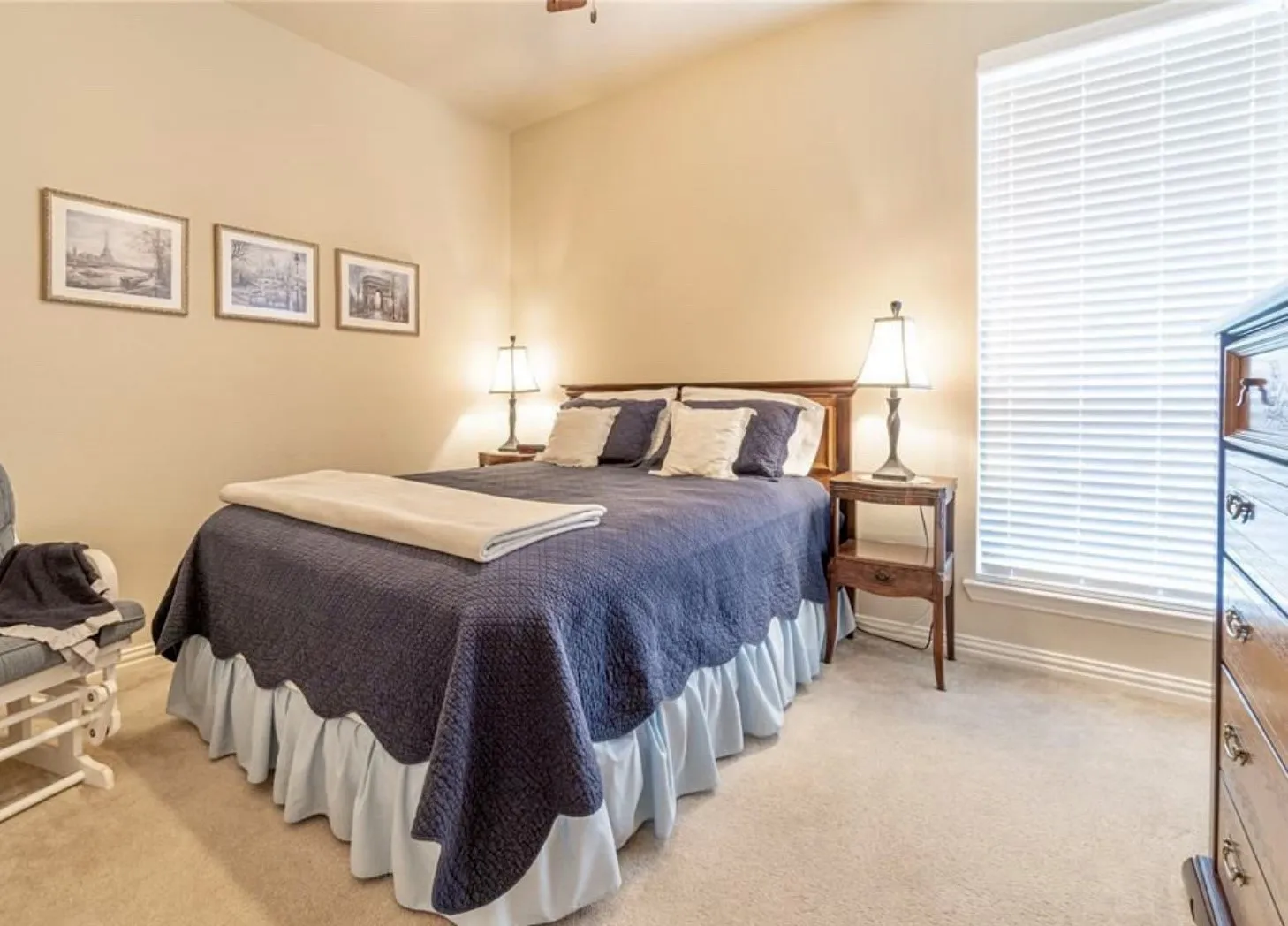 Secondary bedroom