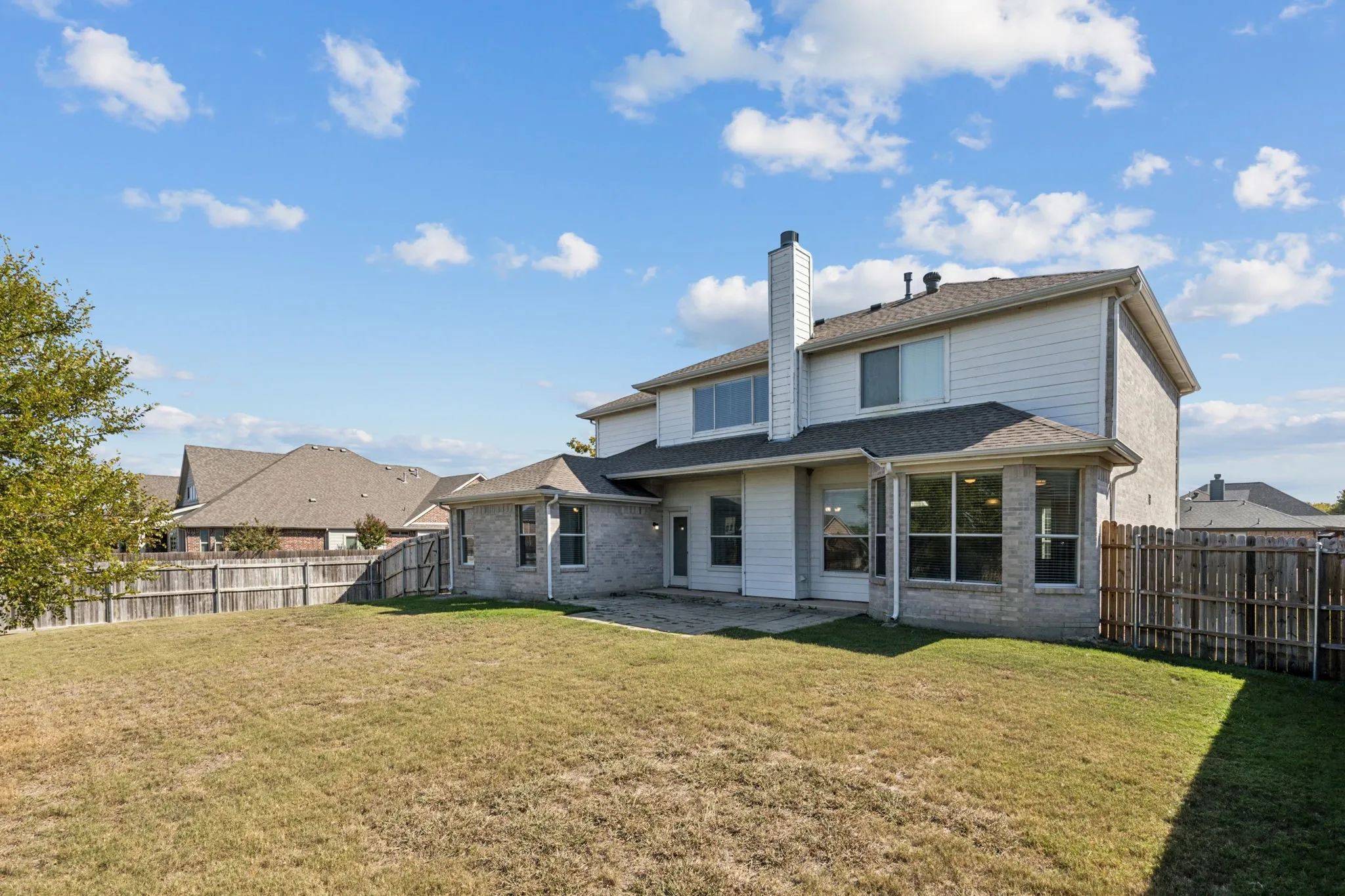Single Family Residence For Rent in Denton County , 5100 Brookside Drive, Denton, Texas 76226, 5 Bedroom, 4 Bathroom, 2 Garage spaces, 2,940 Sqft, built in 2004, mls#21331236, Real Estate Agent in Denton, Homes For Rent in Denton county, Homes For Rent in Denton, Realtor in Denton Texas, Real Estate Brokerage Independent Realty Texas, Luminita Cordes Realtor