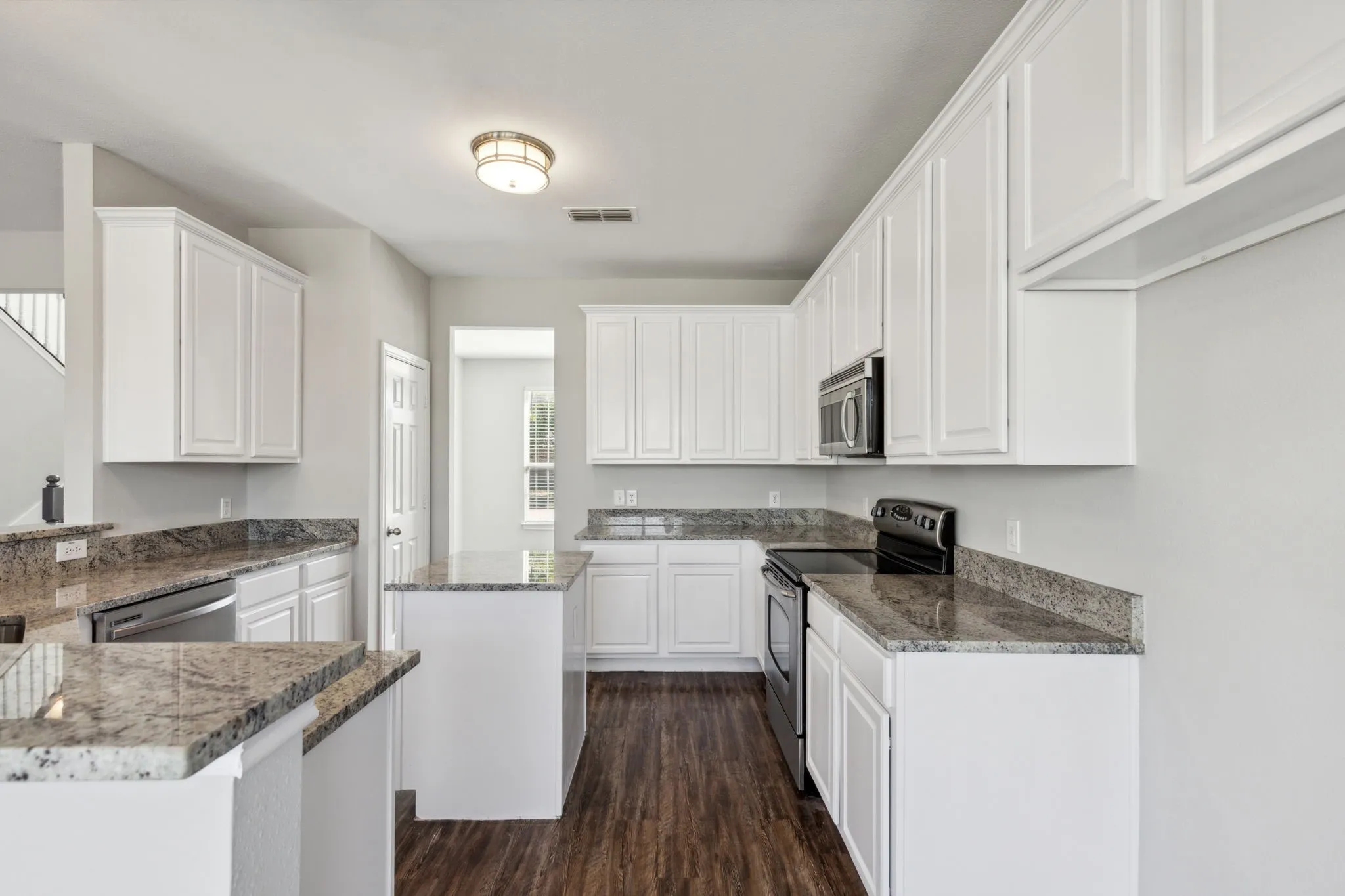 Single Family Residence For Rent in Denton County , 5100 Brookside Drive, Denton, Texas 76226, 5 Bedroom, 4 Bathroom, 2 Garage spaces, 2,940 Sqft, built in 2004, mls#21331236, Real Estate Agent in Denton, Homes For Rent in Denton county, Homes For Rent in Denton, Realtor in Denton Texas, Real Estate Brokerage Independent Realty Texas, Luminita Cordes Realtor