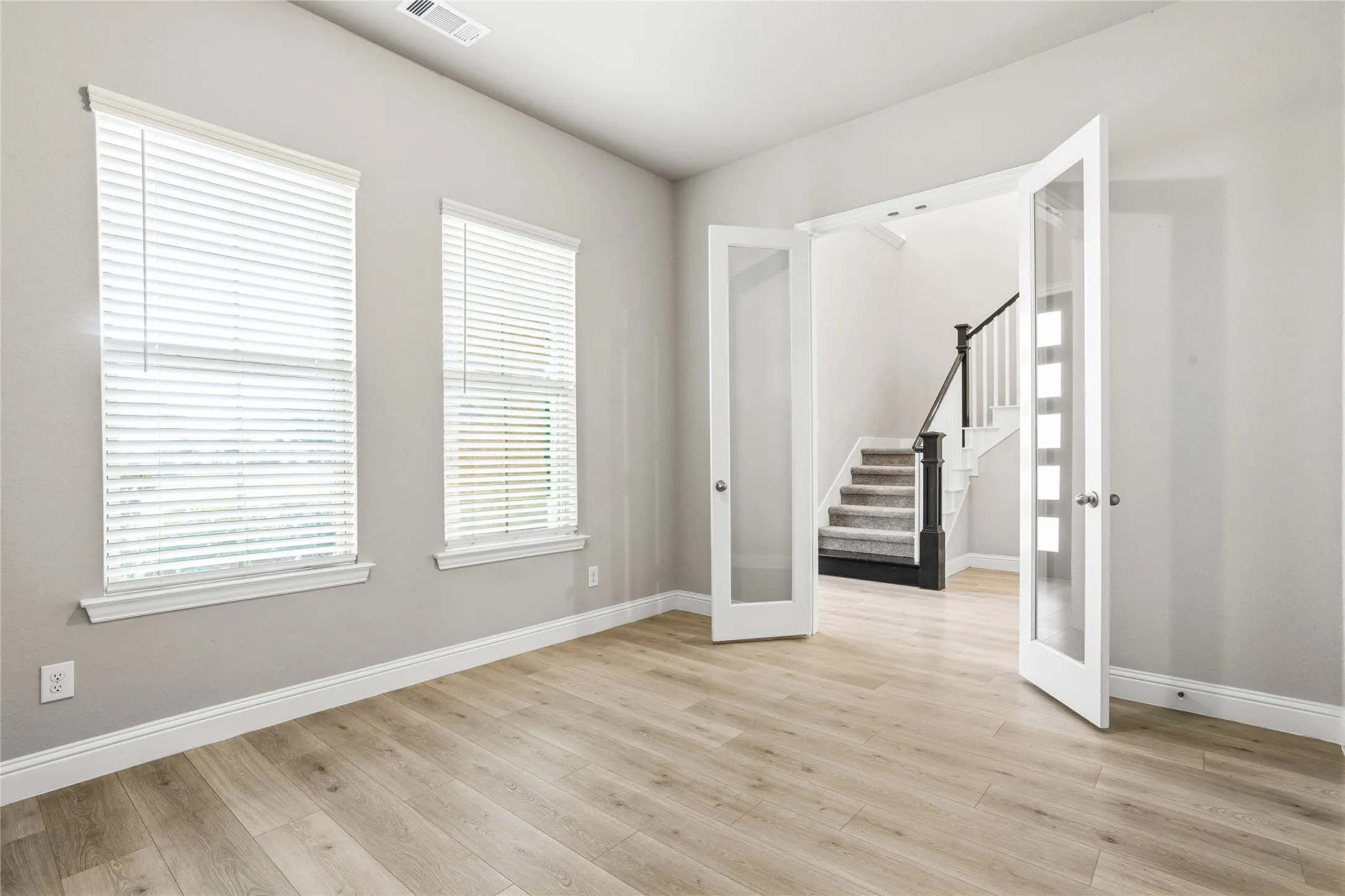 Single Family Residence For Sale in Denton County , 8597 Amethyst Lane, Frisco, Texas 75036, 4 Bedroom, 4 Bathroom, 2 Garage spaces, 3,278 Sqft, built in 2021, mls#21328305, Real Estate Agent in Frisco, Homes For Sale in Denton county, Homes For Sale in Frisco, Realtor in Frisco Texas, Real Estate Brokerage Independent Realty Texas, Luminita Cordes Realtor