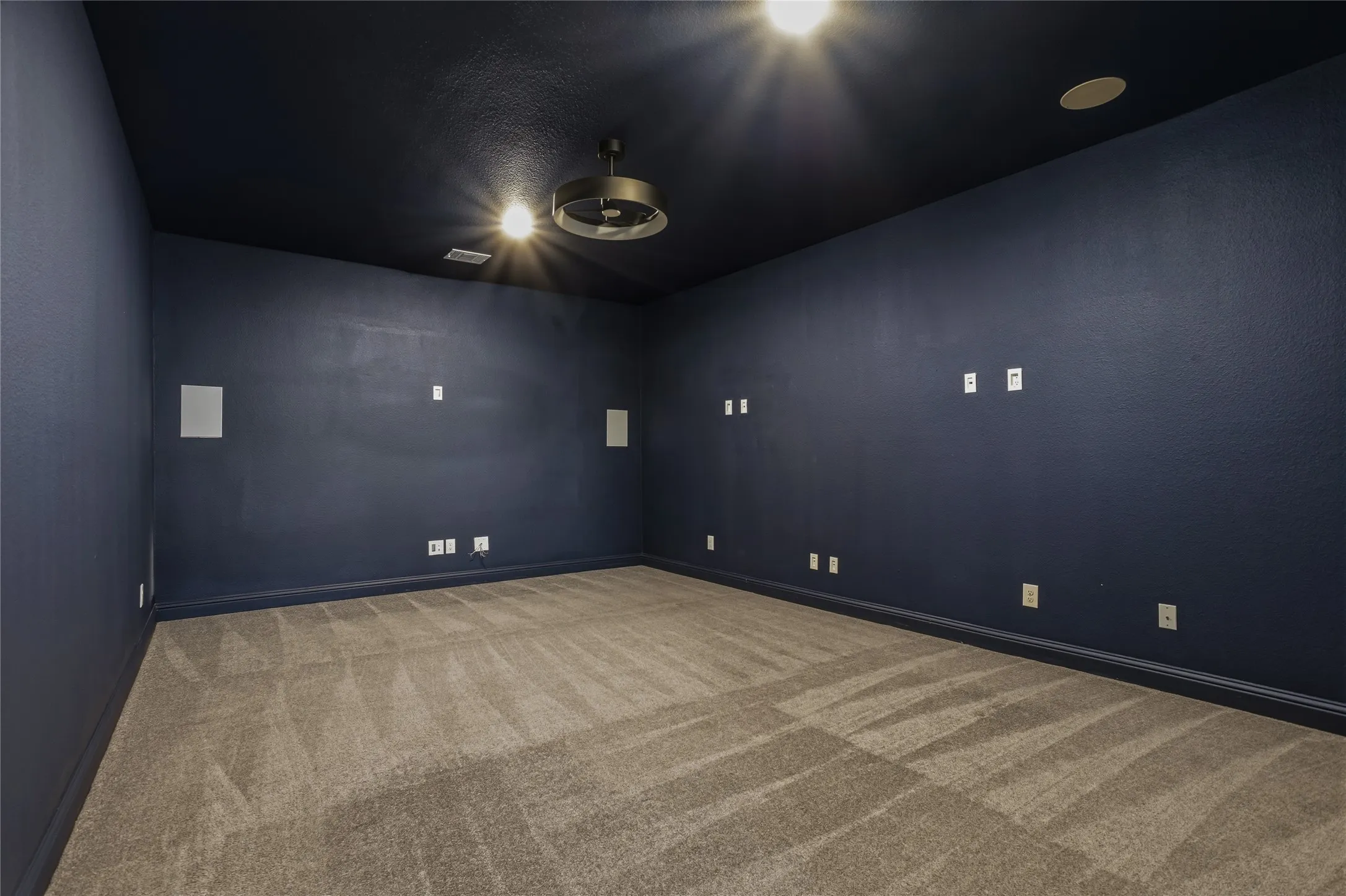 Single Family Residence For Sale in Denton County , 8597 Amethyst Lane, Frisco, Texas 75036, 4 Bedroom, 4 Bathroom, 2 Garage spaces, 3,278 Sqft, built in 2021, mls#21328305, Real Estate Agent in Frisco, Homes For Sale in Denton county, Homes For Sale in Frisco, Realtor in Frisco Texas, Real Estate Brokerage Independent Realty Texas, Luminita Cordes Realtor