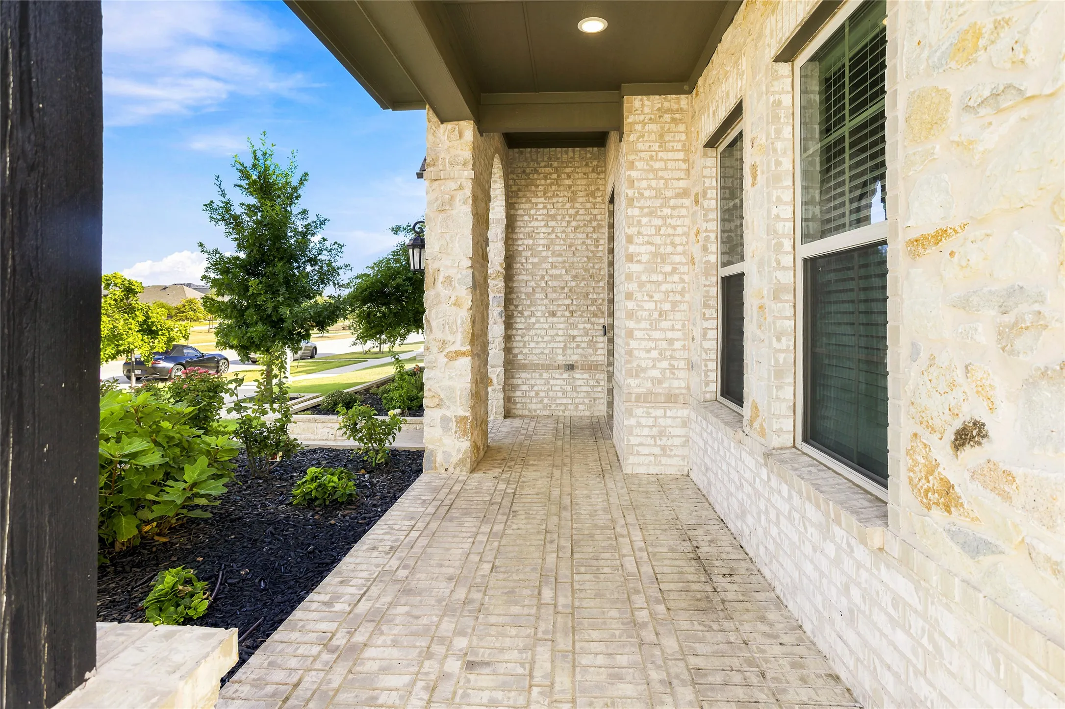 Single Family Residence For Sale in Denton County , 8597 Amethyst Lane, Frisco, Texas 75036, 4 Bedroom, 4 Bathroom, 2 Garage spaces, 3,278 Sqft, built in 2021, mls#21328305, Real Estate Agent in Frisco, Homes For Sale in Denton county, Homes For Sale in Frisco, Realtor in Frisco Texas, Real Estate Brokerage Independent Realty Texas, Luminita Cordes Realtor