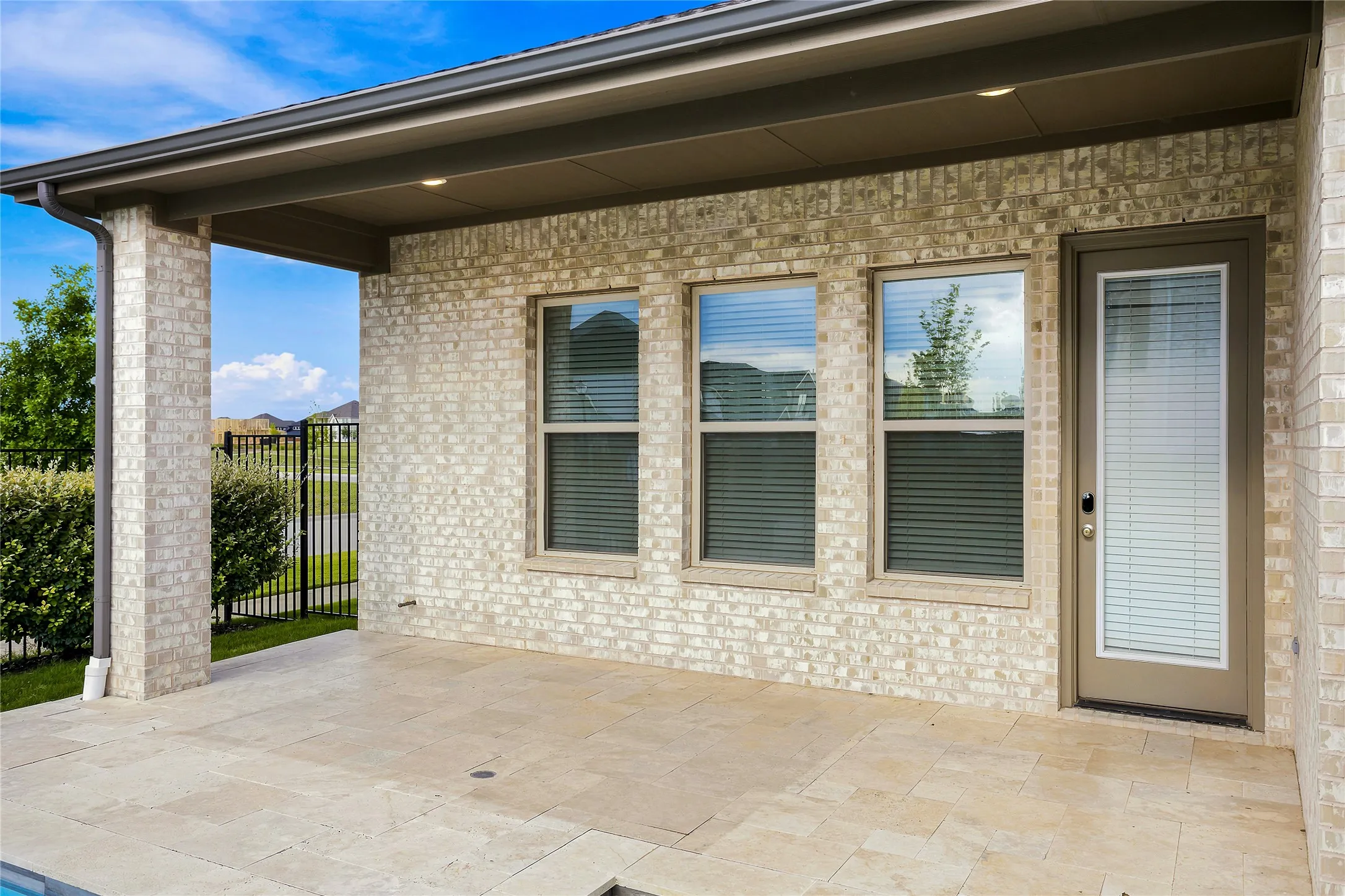 Single Family Residence For Sale in Denton County , 8597 Amethyst Lane, Frisco, Texas 75036, 4 Bedroom, 4 Bathroom, 2 Garage spaces, 3,278 Sqft, built in 2021, mls#21328305, Real Estate Agent in Frisco, Homes For Sale in Denton county, Homes For Sale in Frisco, Realtor in Frisco Texas, Real Estate Brokerage Independent Realty Texas, Luminita Cordes Realtor
